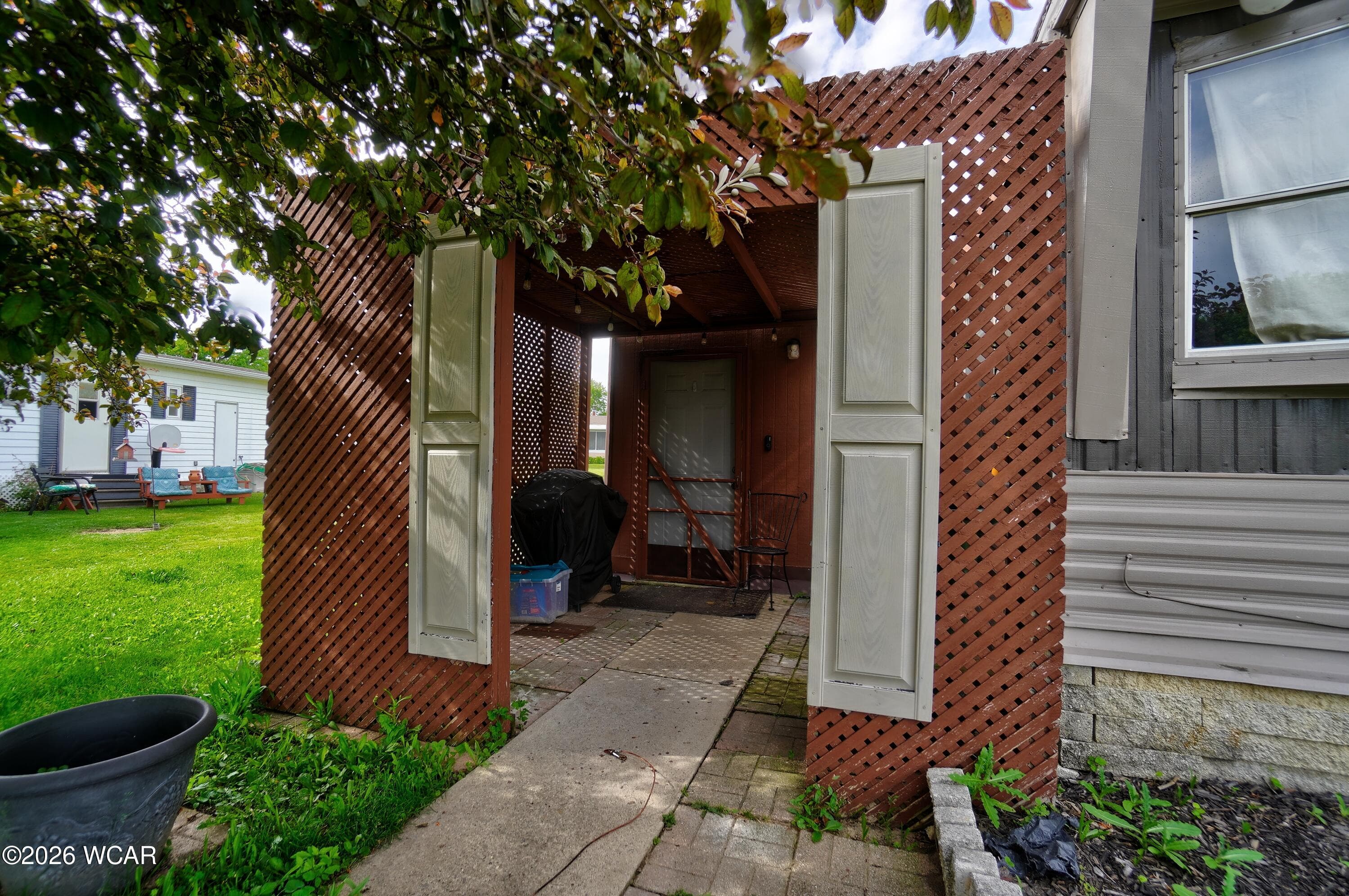 1223 Chateau photo 5