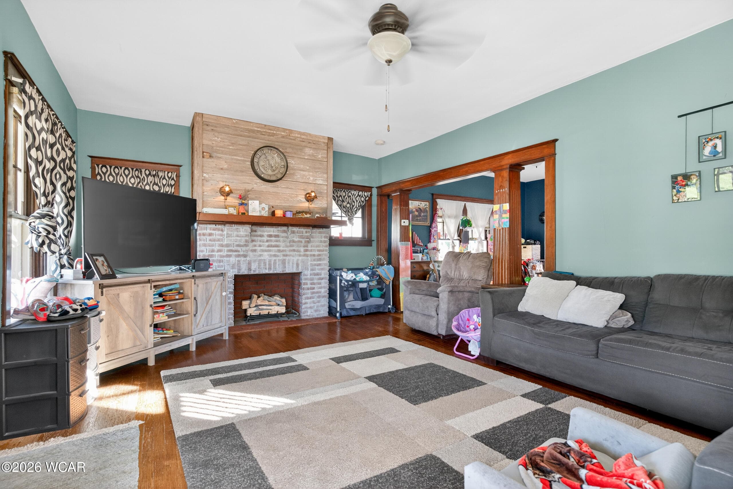 405 Riverside photo 5