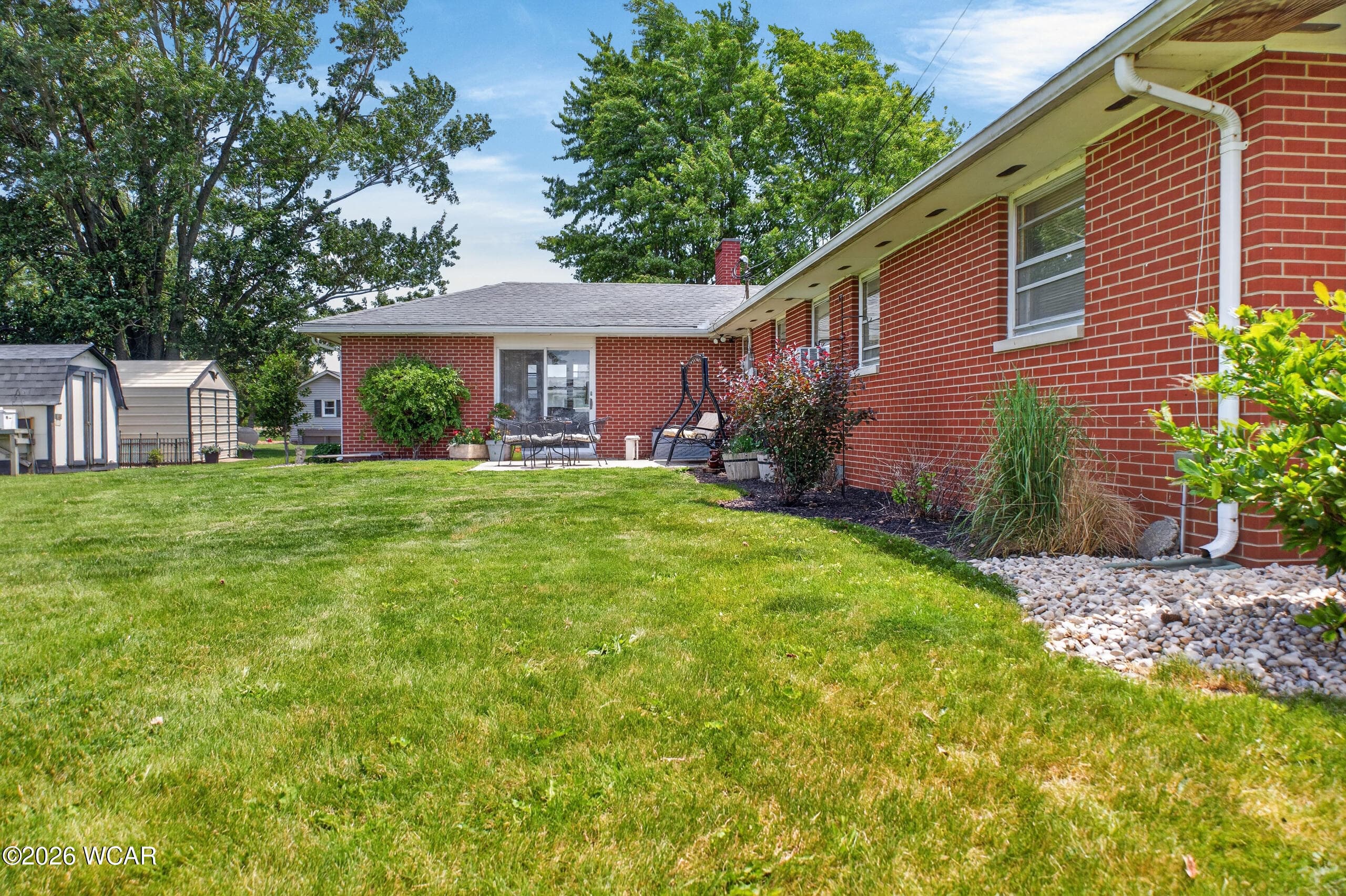 10517 Glenmore photo 2