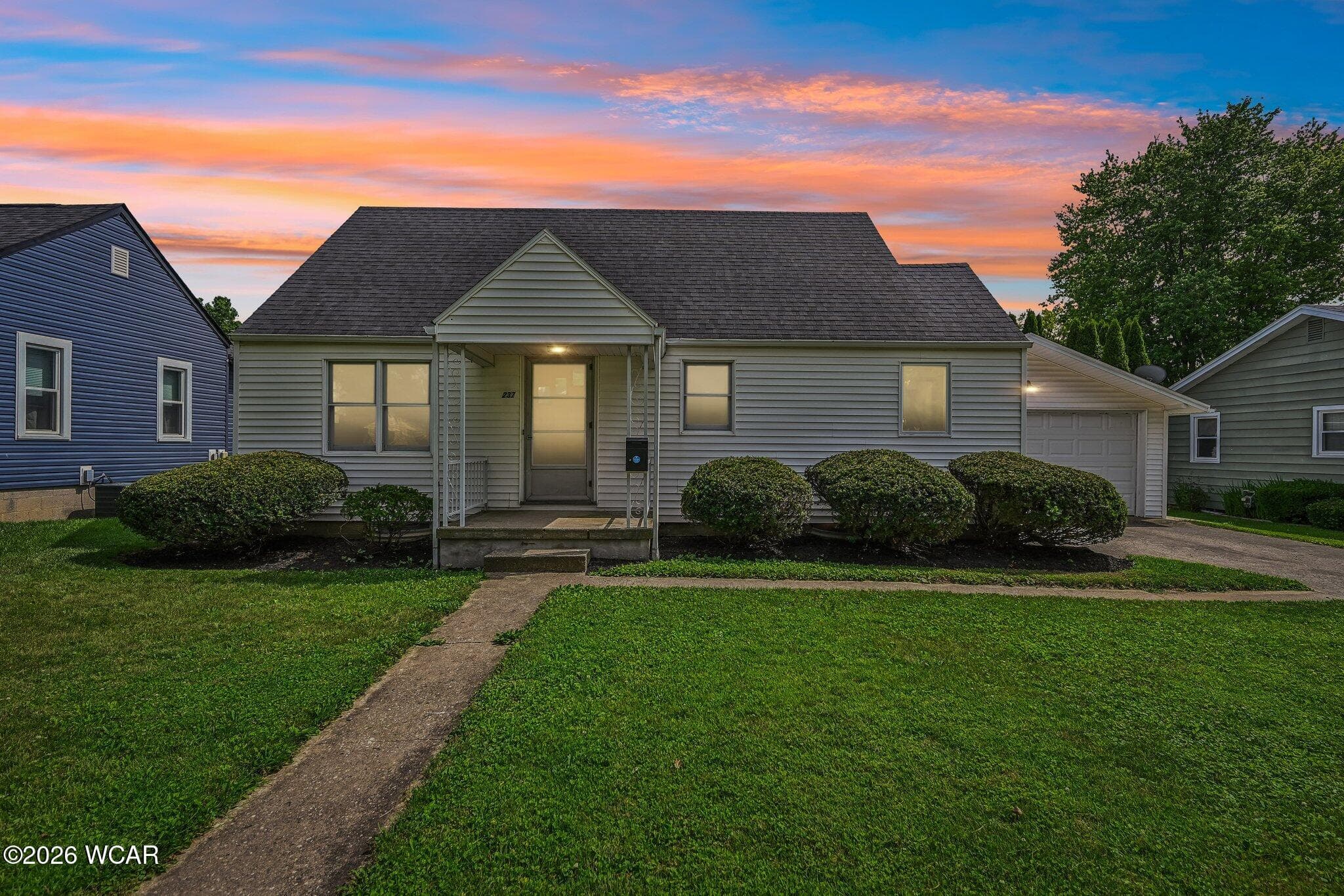 237 Leonard photo 4