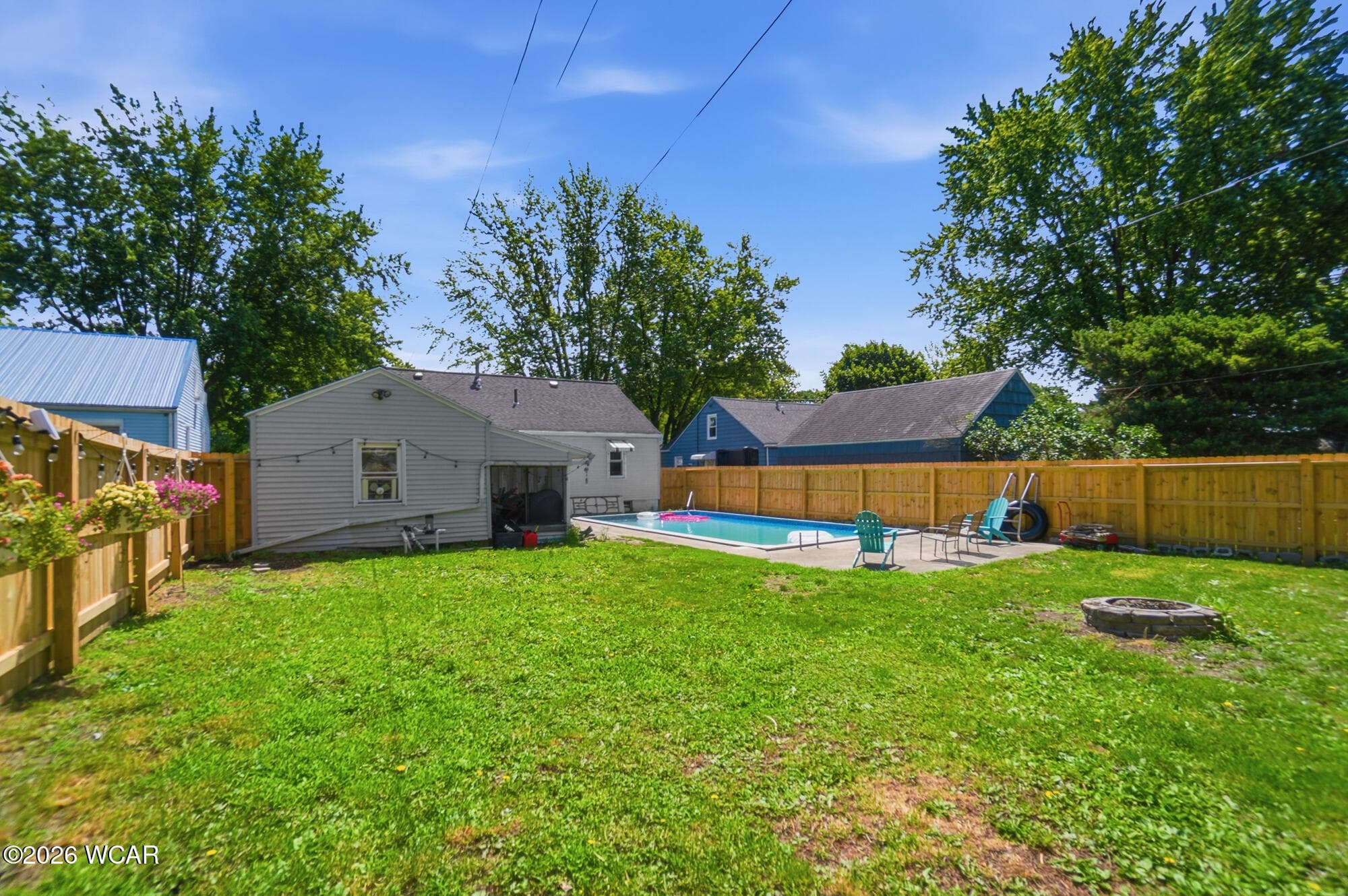 706 Radcliffe photo 2