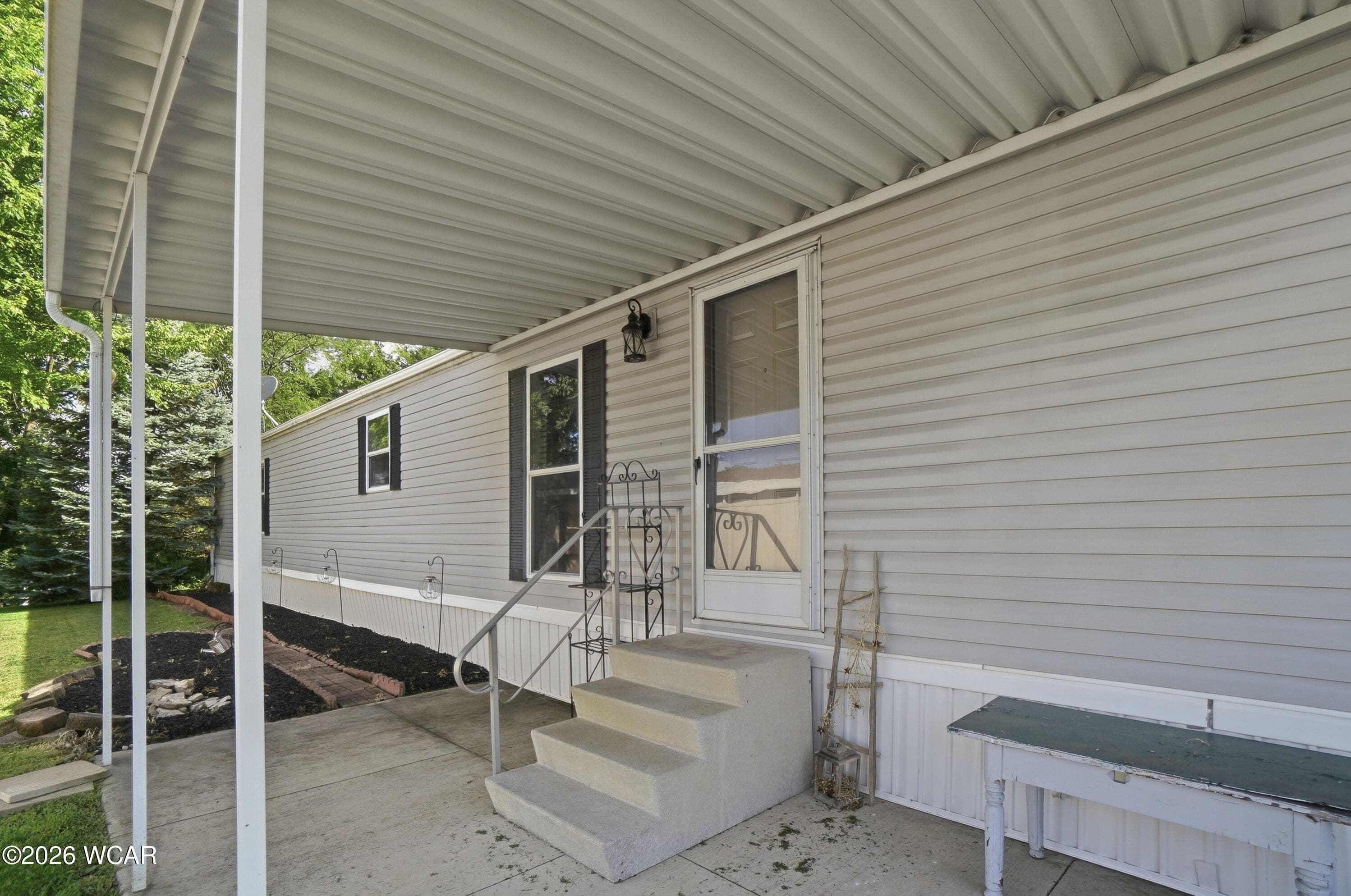 203 Pinewood photo 4