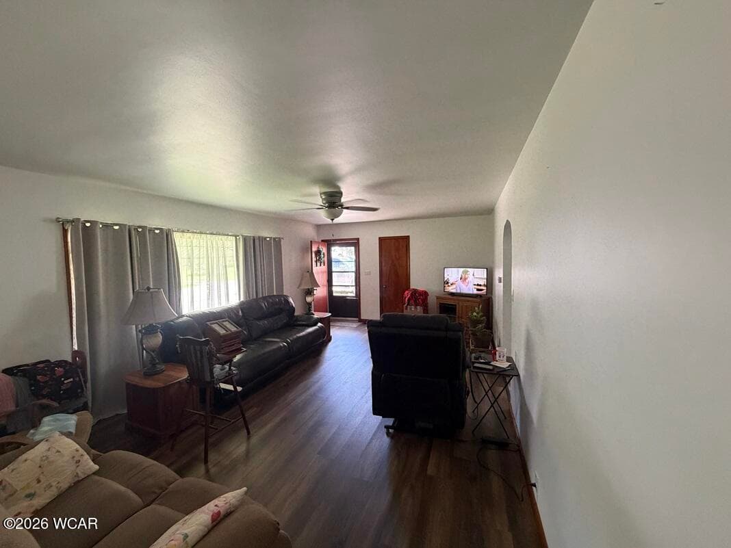 212 Barron photo 4