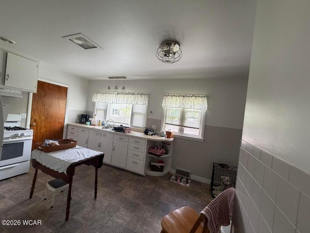 212 Barron photo 5