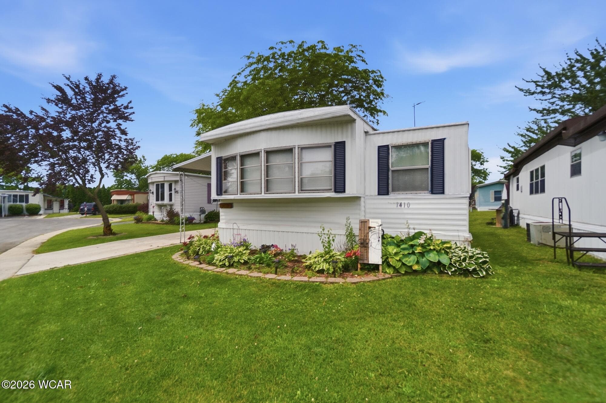 1410 Huntington