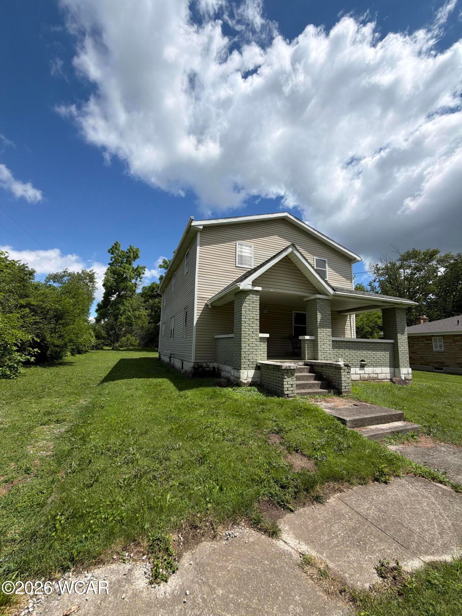 2614 Adgate photo 3