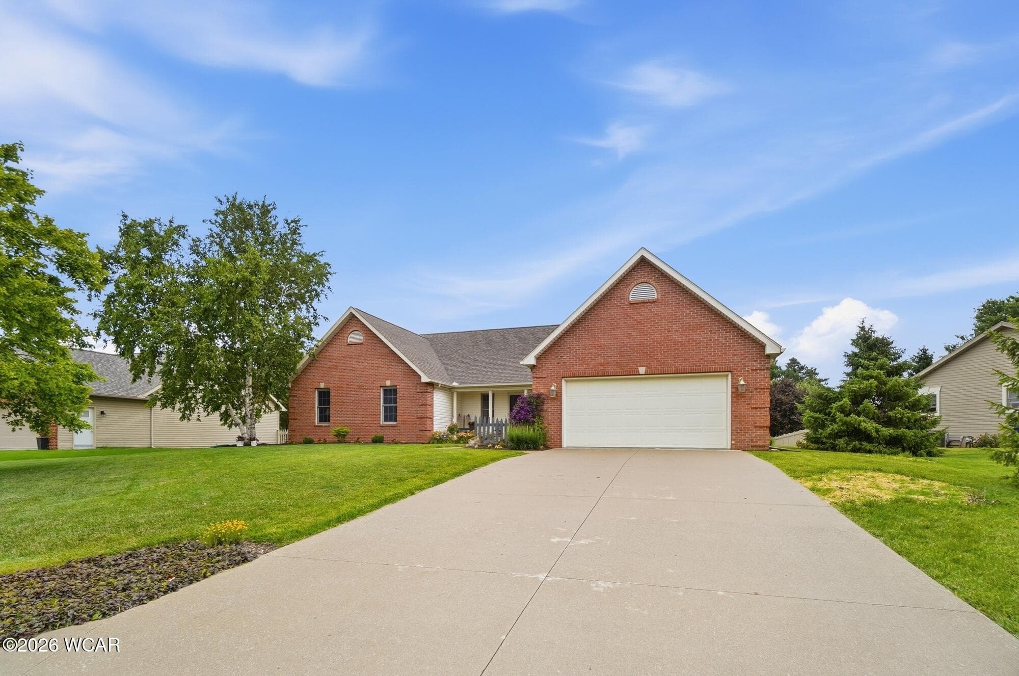 656 Gardenview photo 2