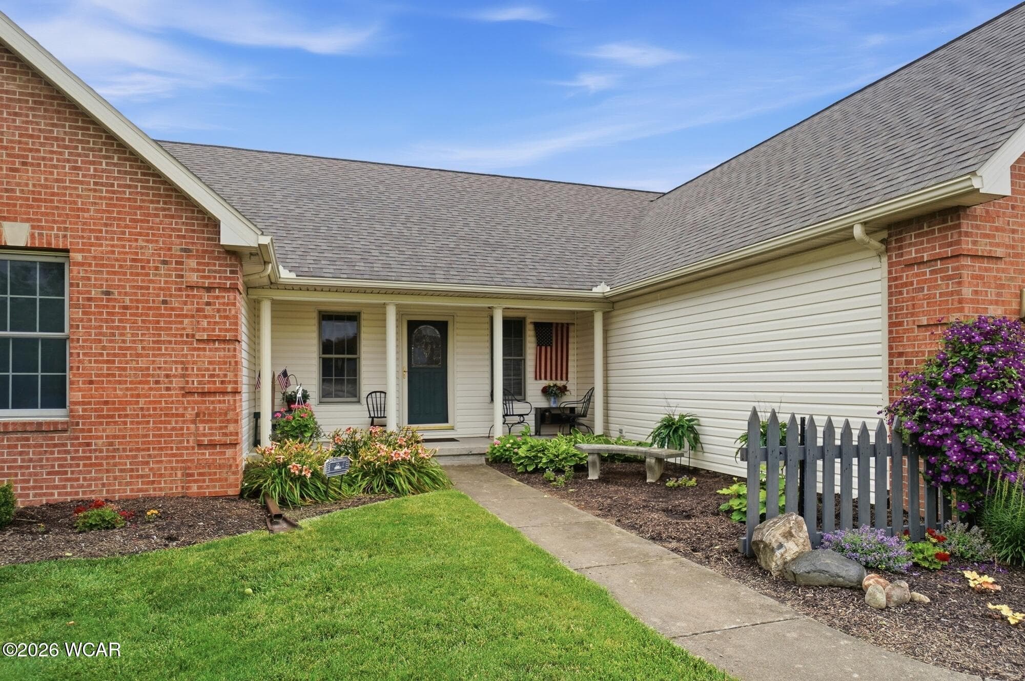 656 Gardenview photo 4