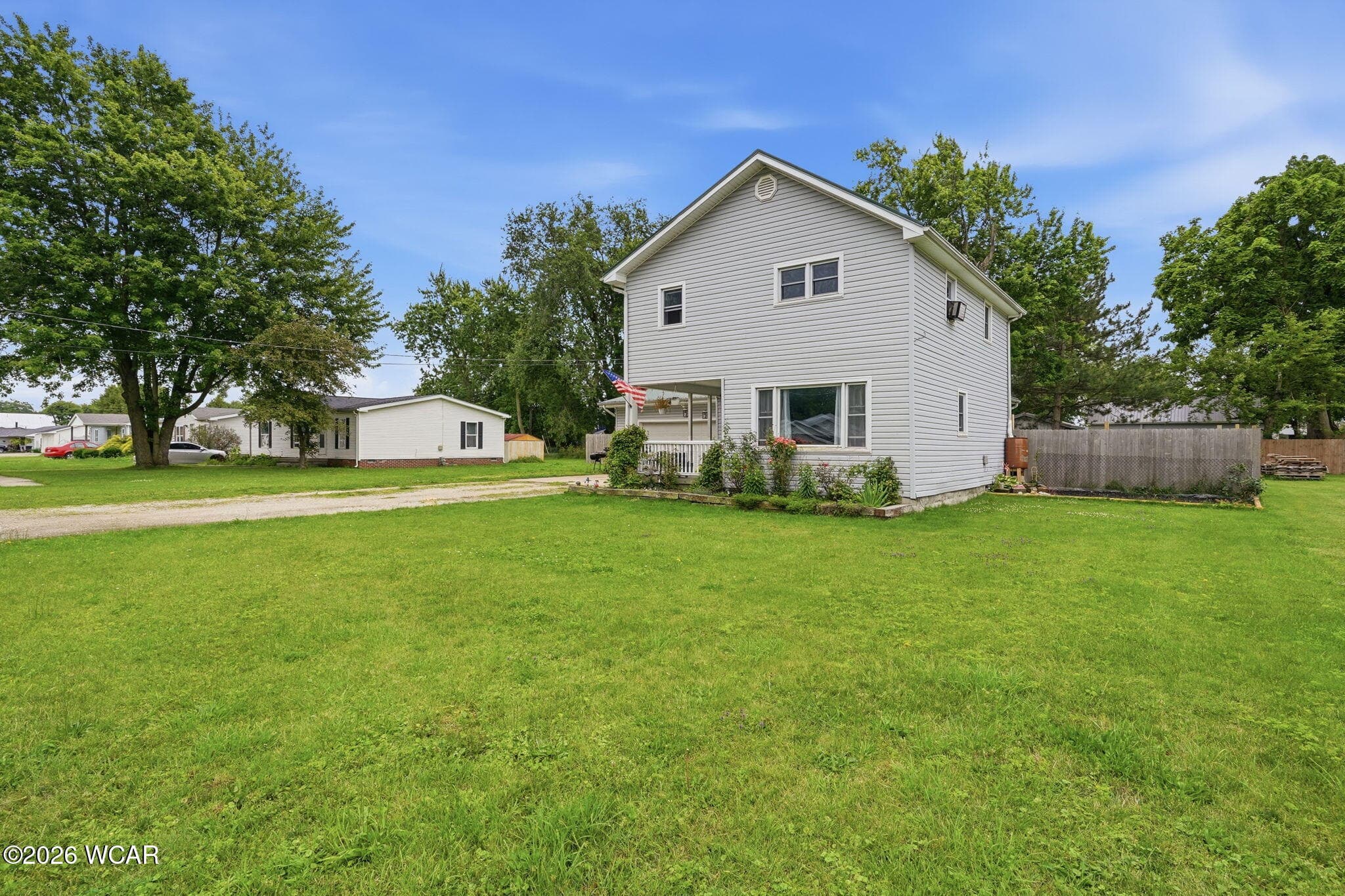1621 Foraker photo 2