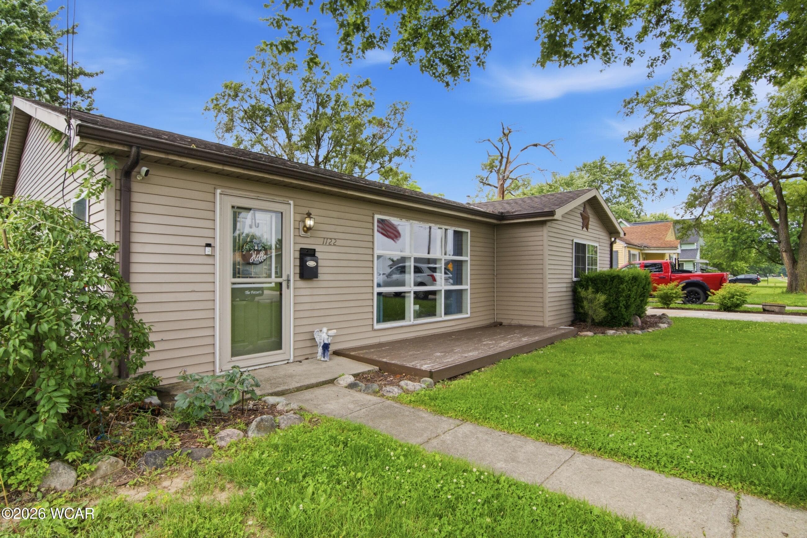 1122 Woodland photo 3