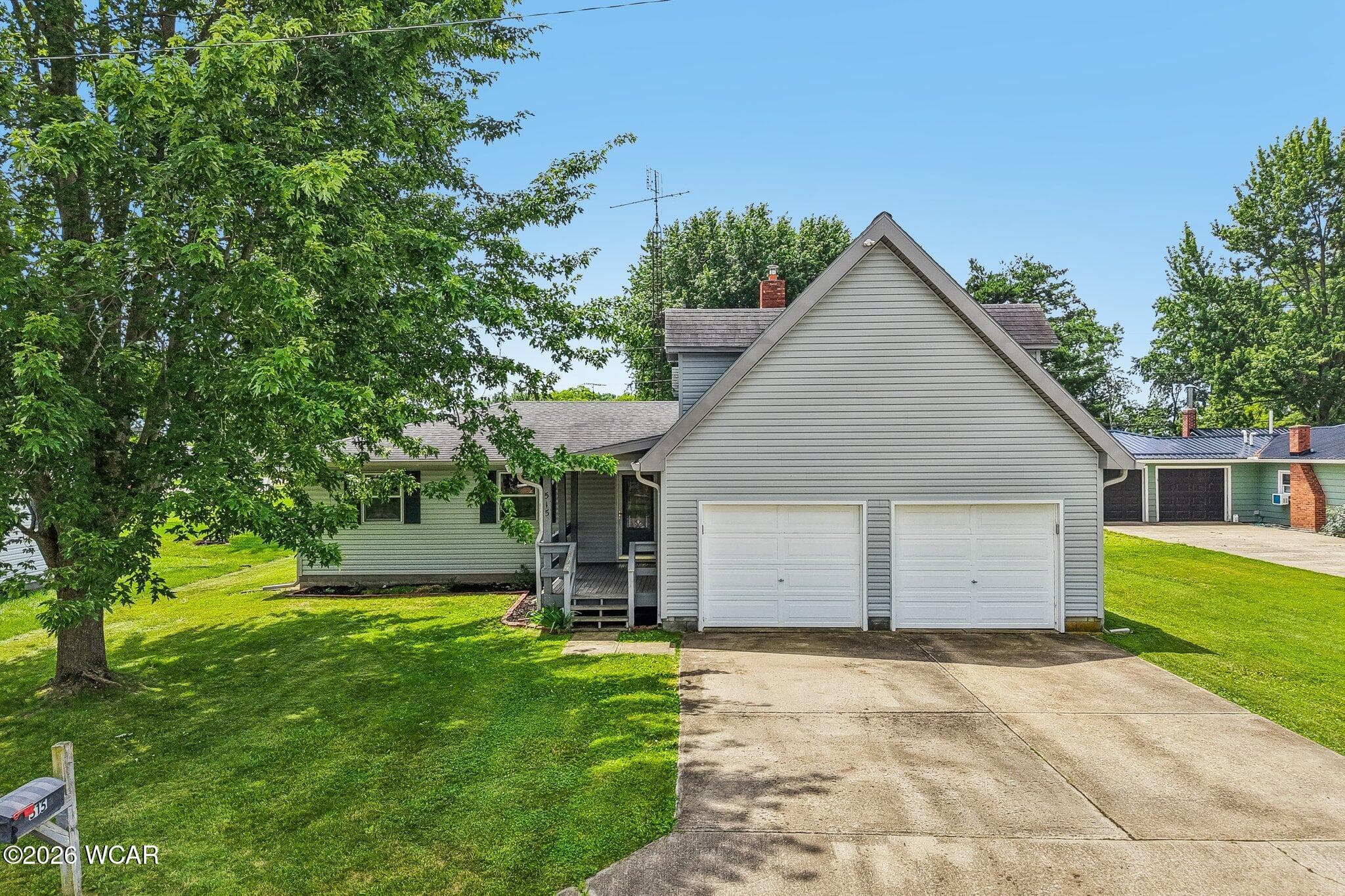 515 Lake photo 2