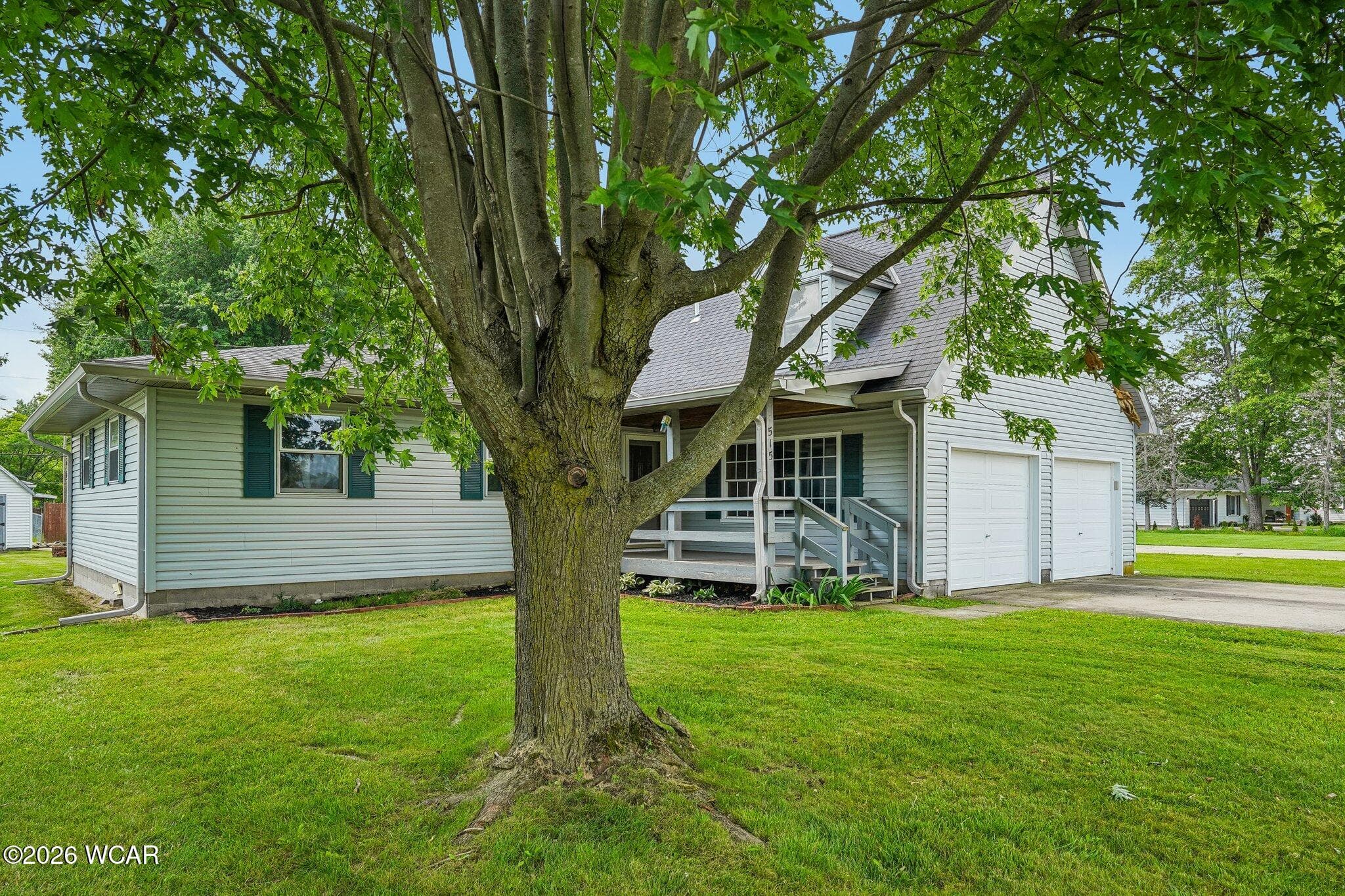 515 Lake photo 4