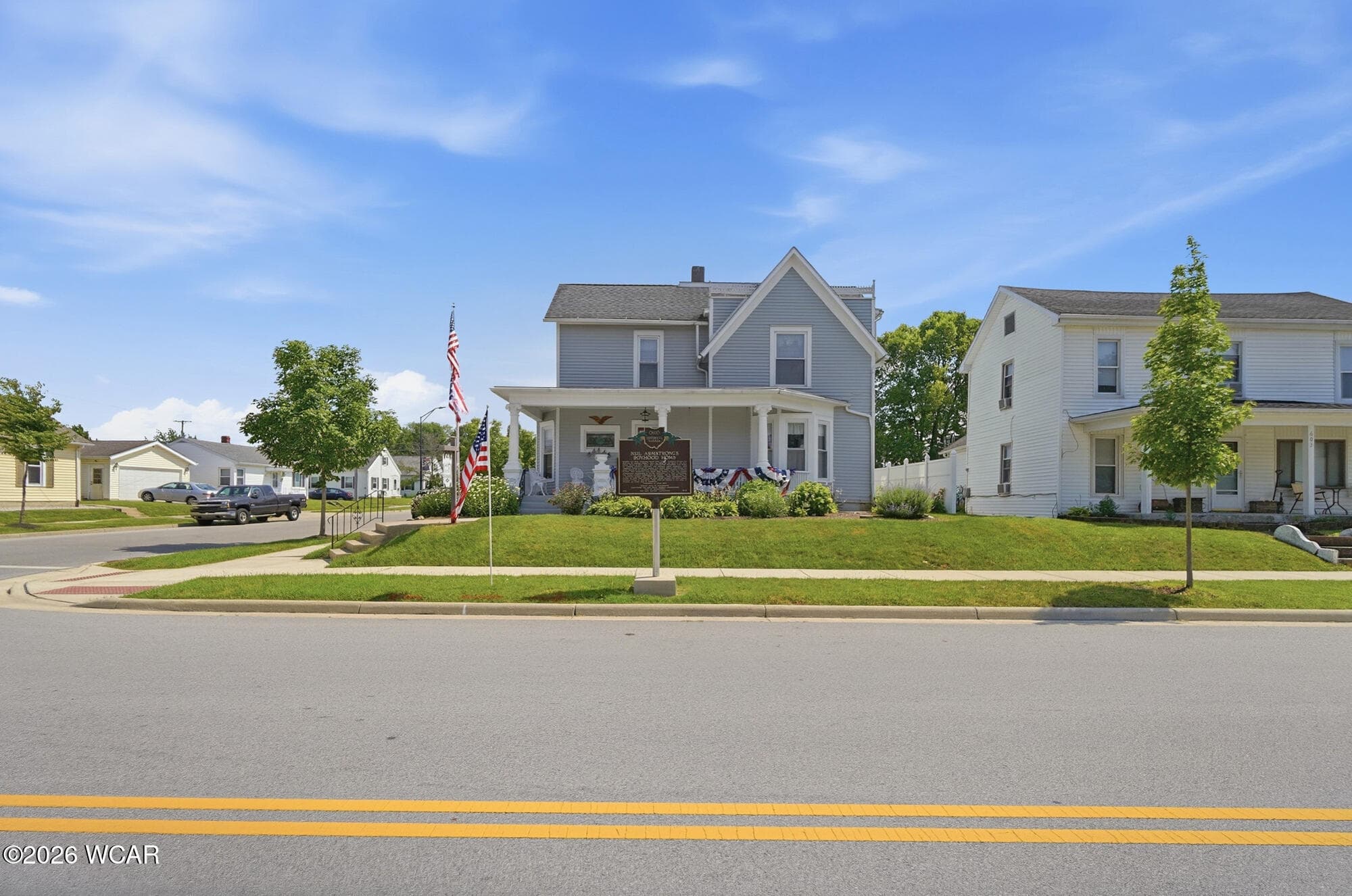 601 Benton photo 2