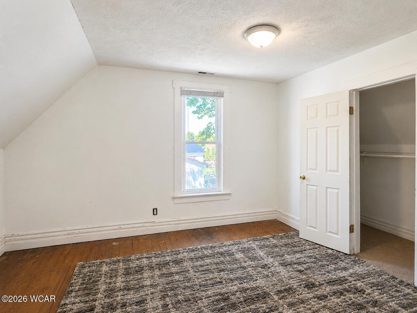 373 Hale photo 5