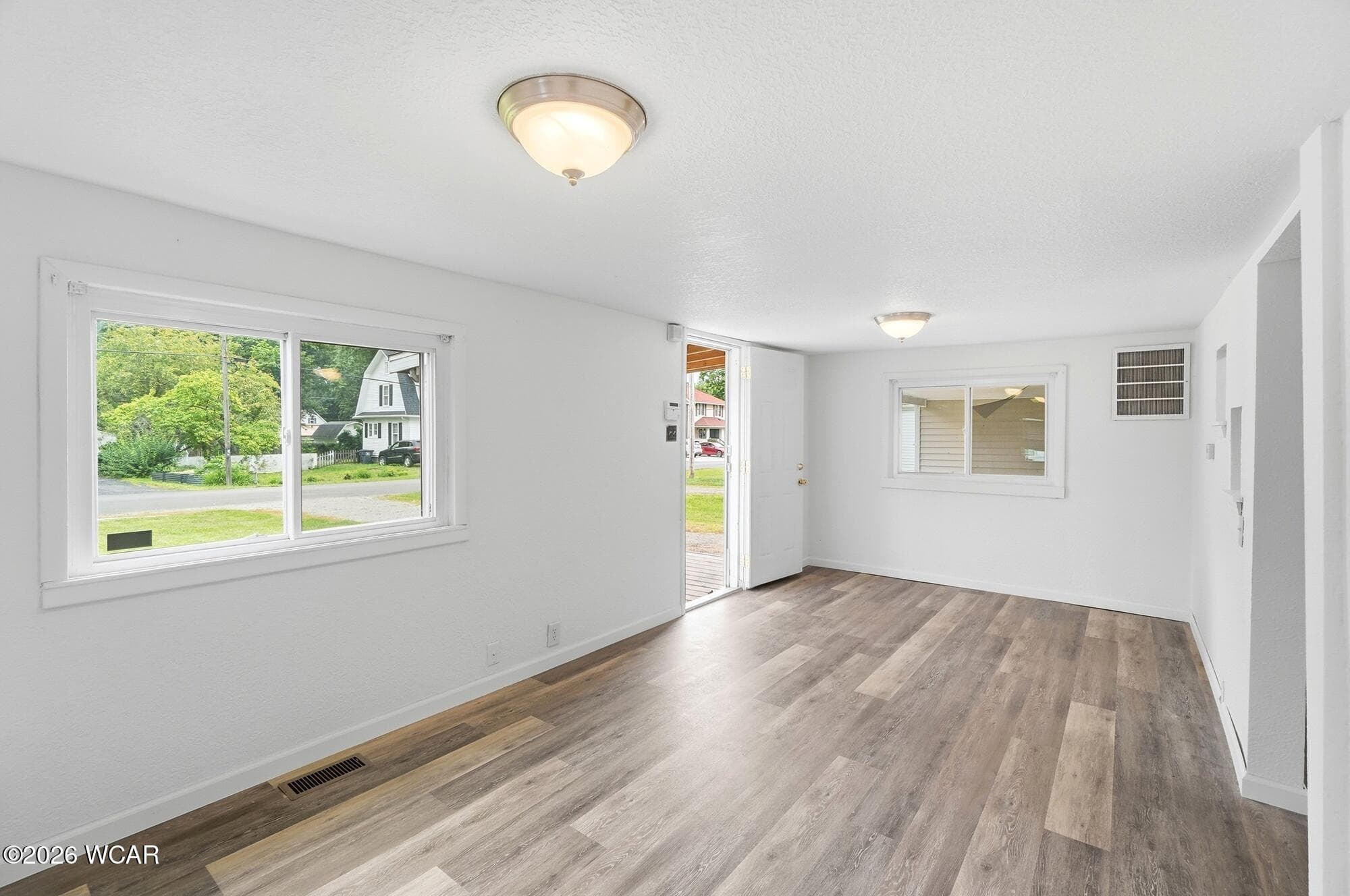 1415 Hazel photo 4