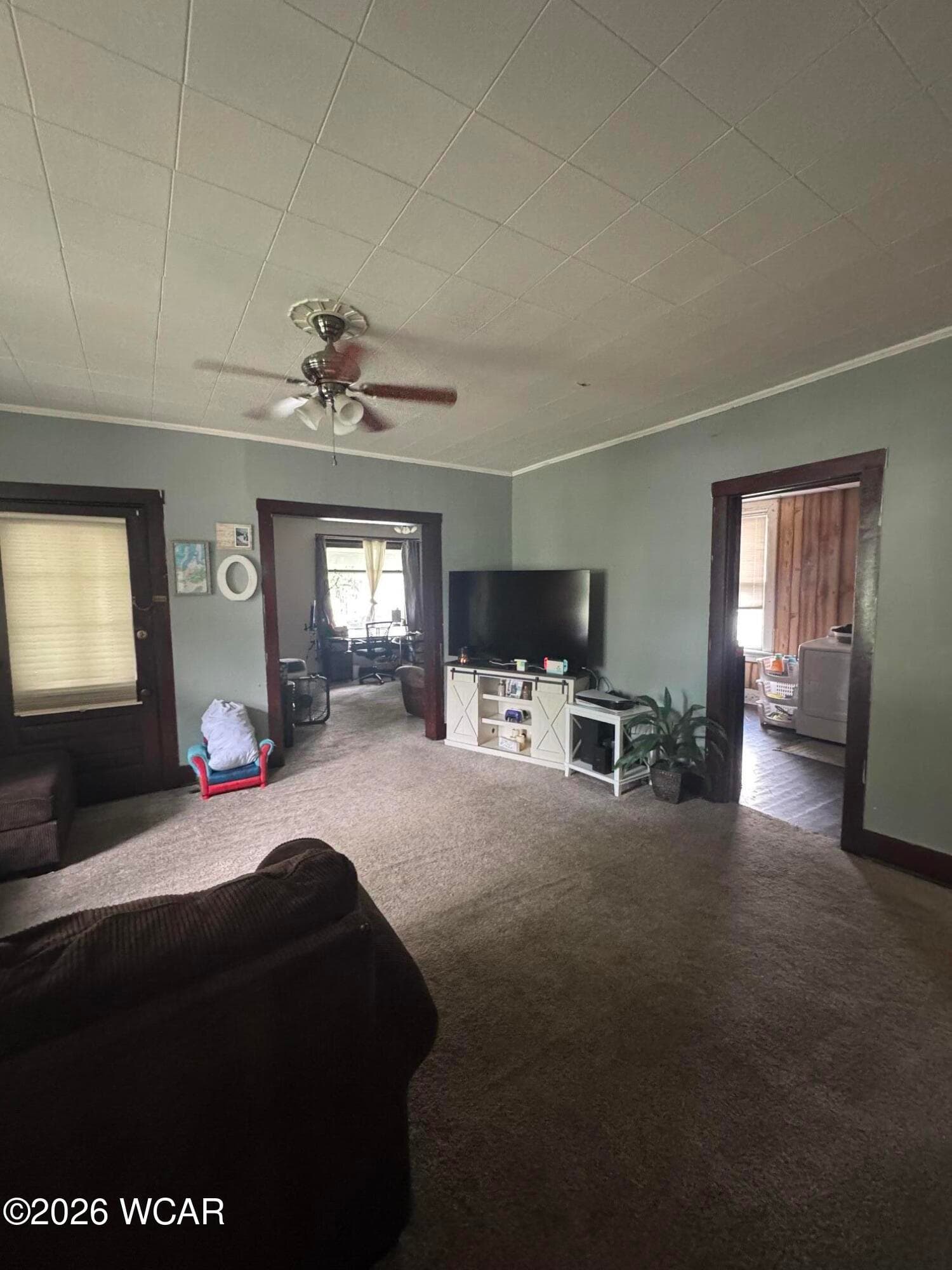 808 Main photo 4