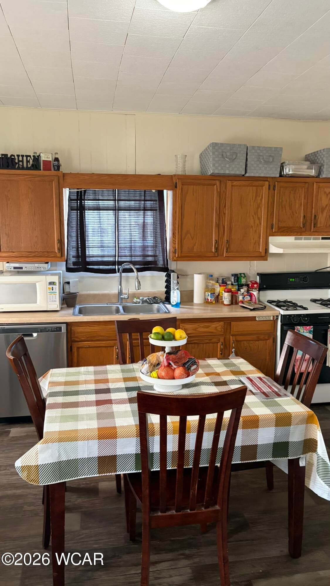 501 Elm photo 3