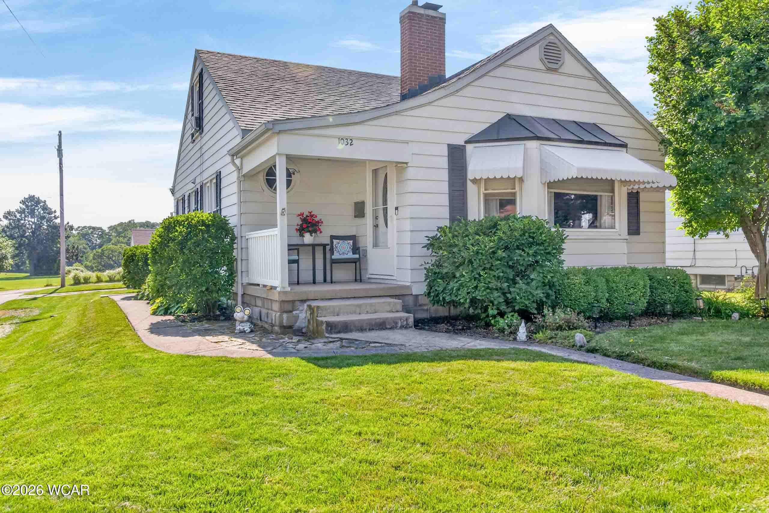 1032 Broadway photo 3