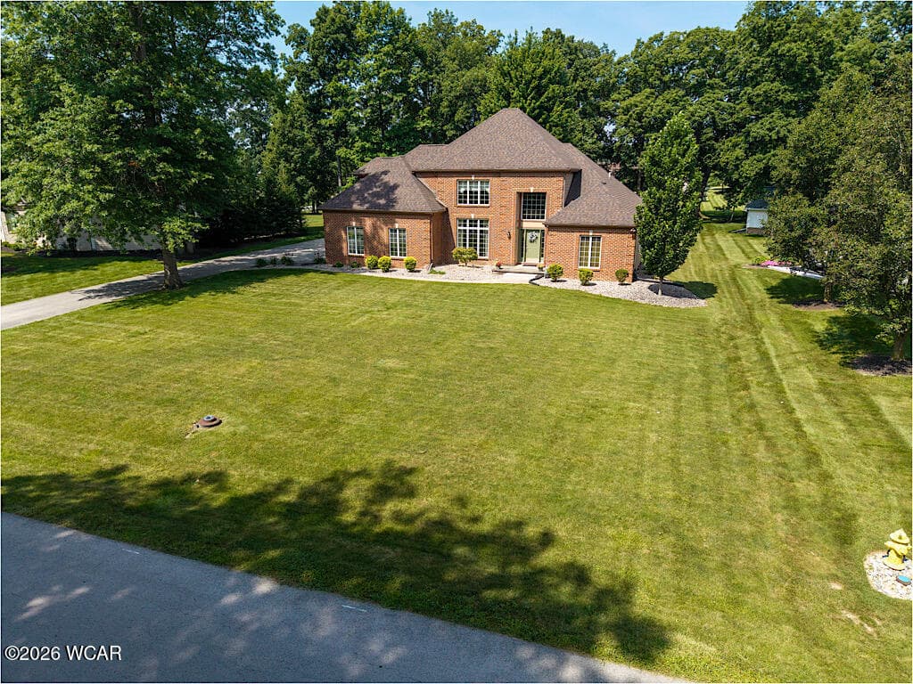 2924 AMANDA LAKES DR.