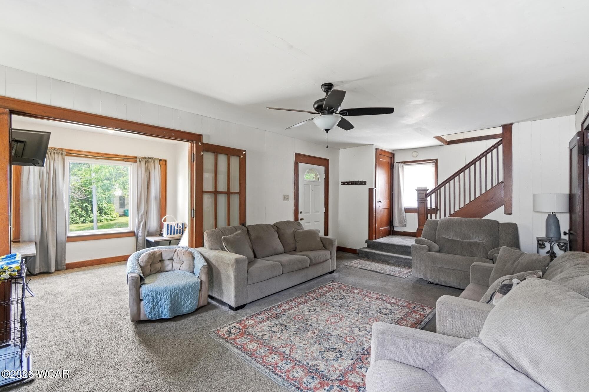 332 Collett photo 4