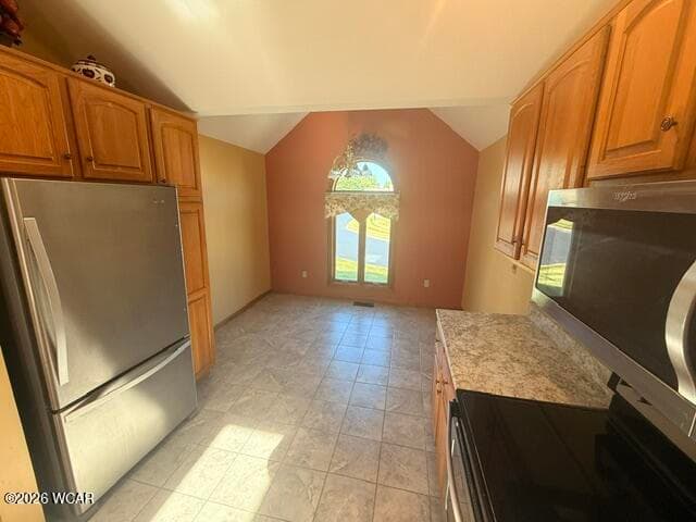 130 Oak photo 4