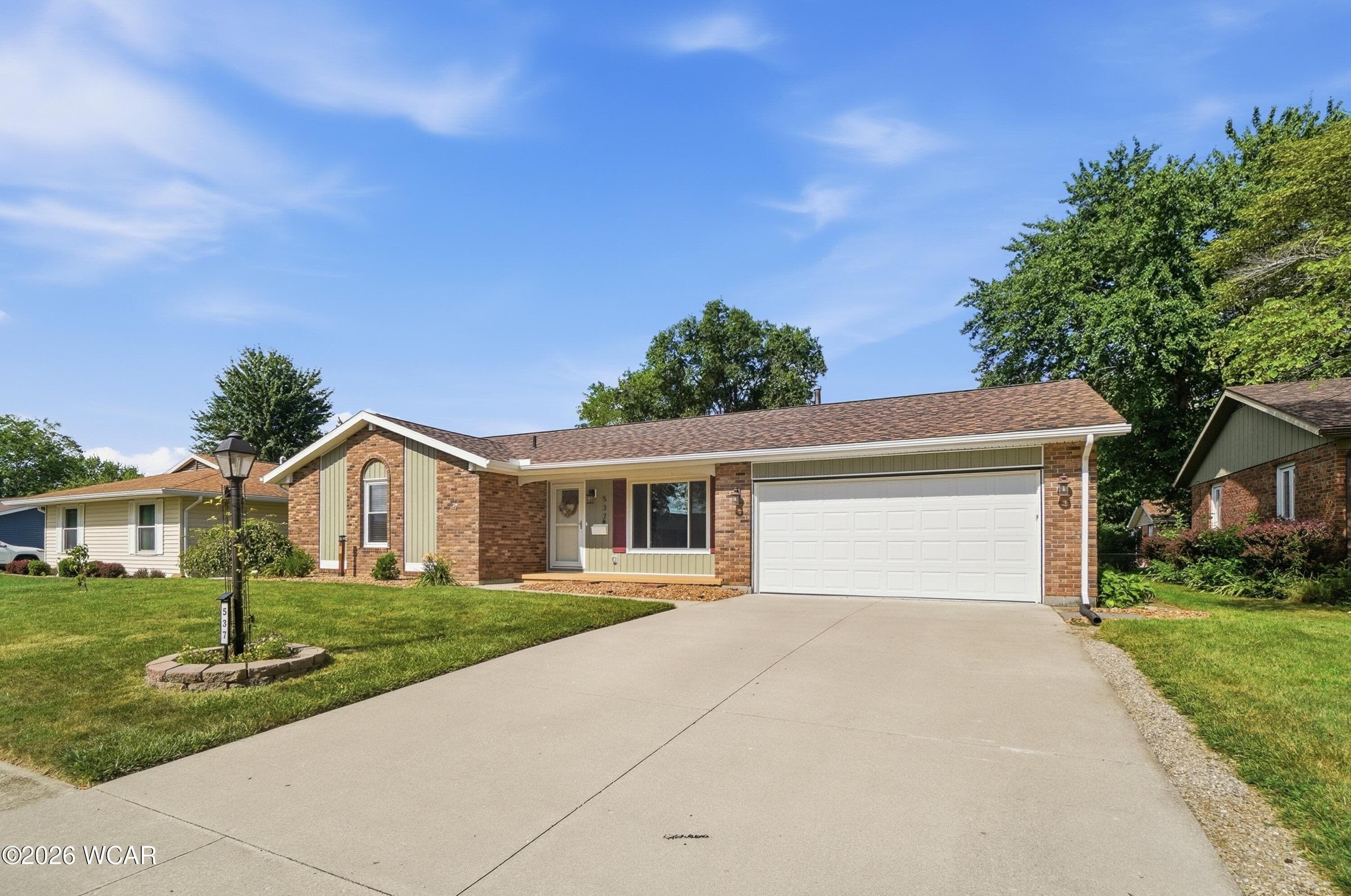 537 Sunnymeade photo 3