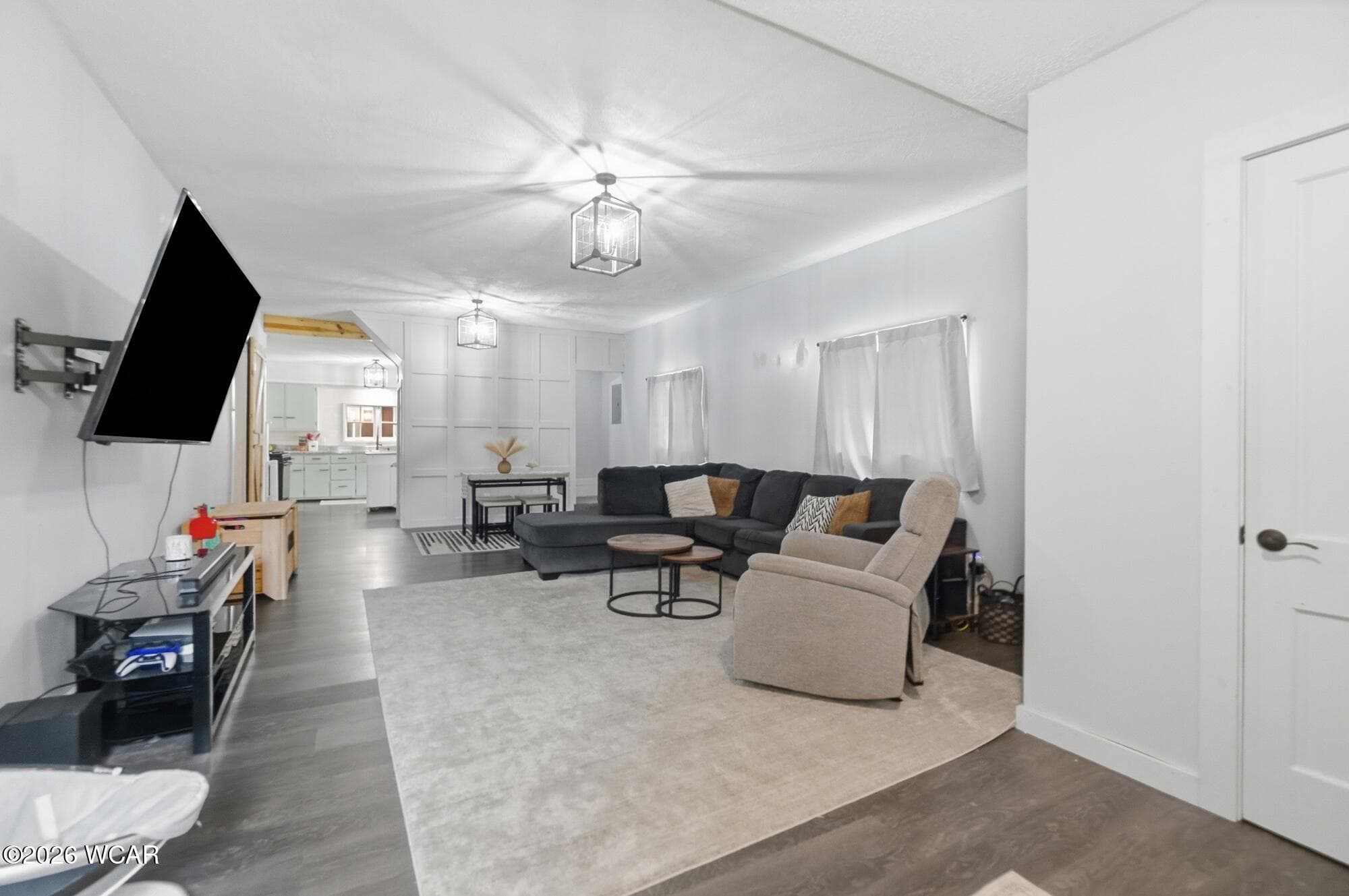 309 Walnut photo 3