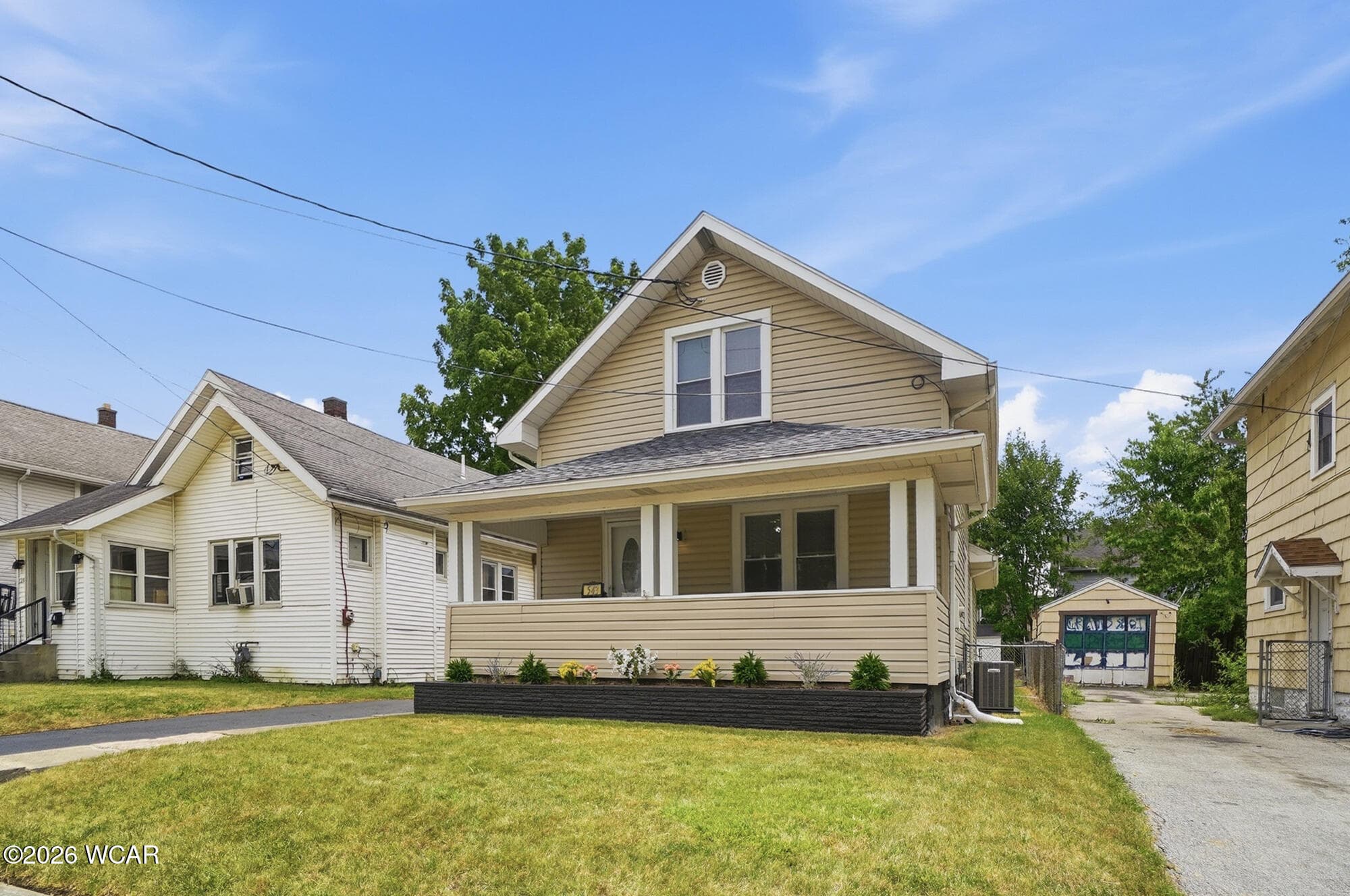 543 Cortlandt photo 2