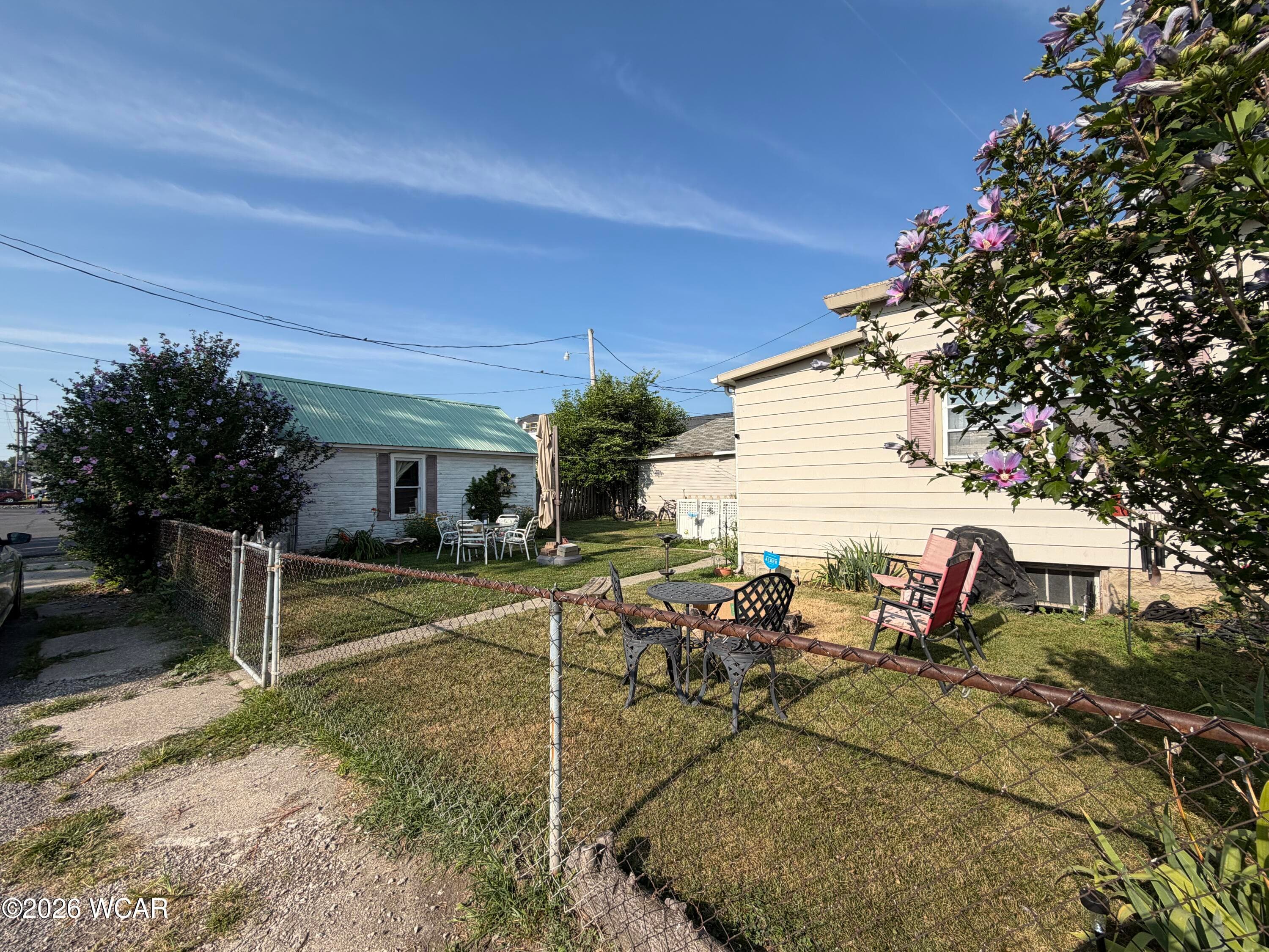501 Front photo 3