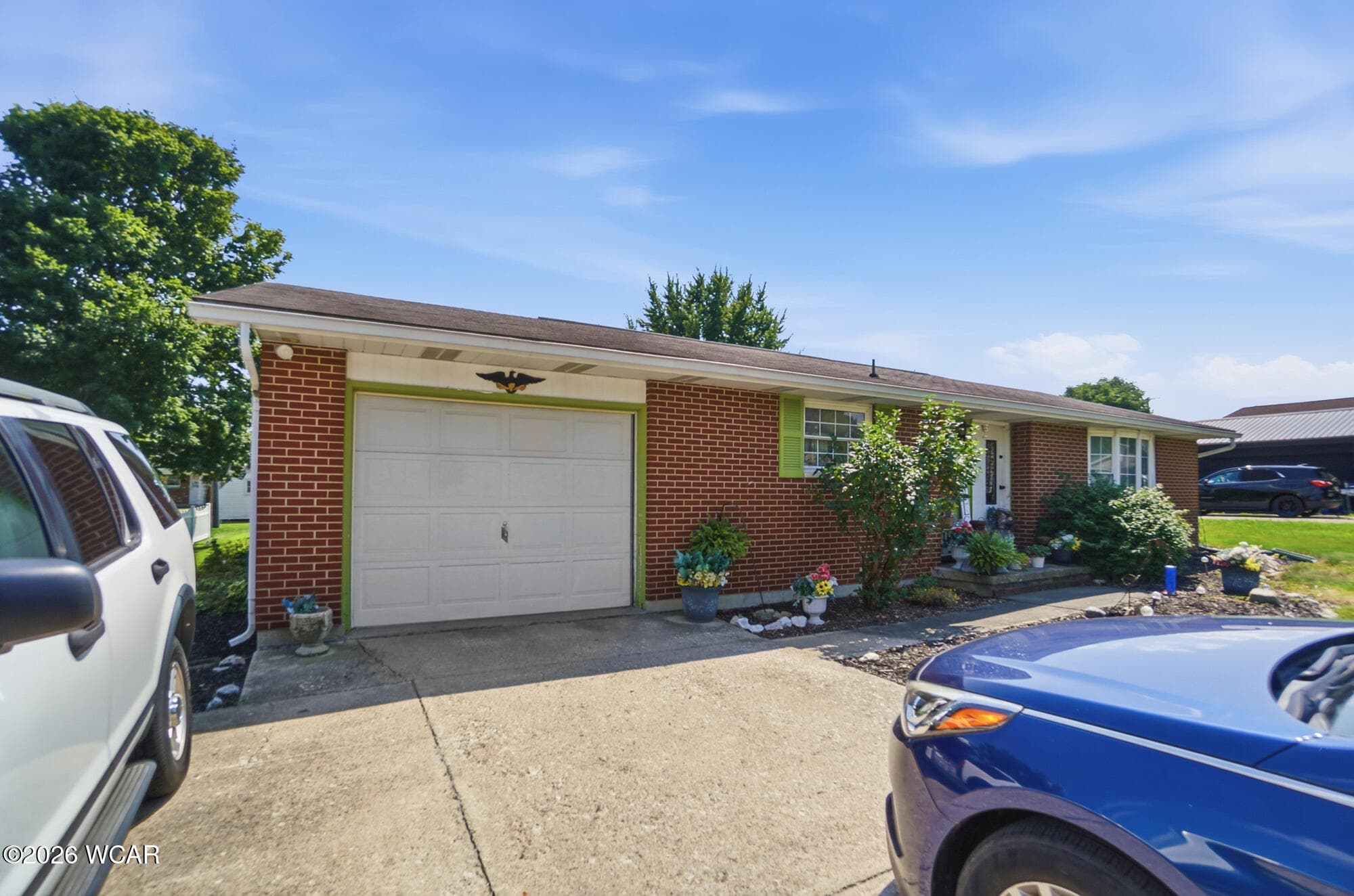 821 Circle photo 2