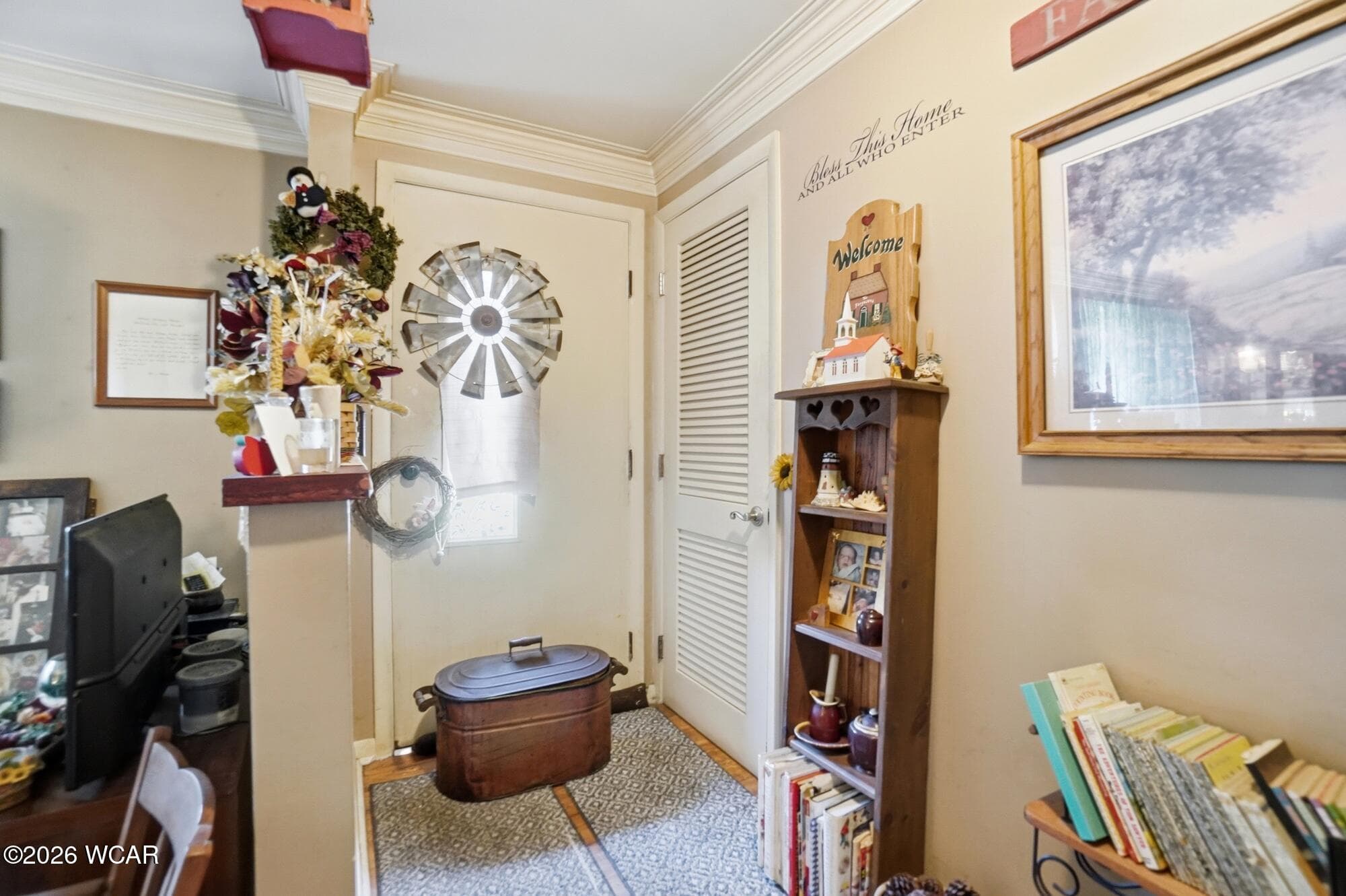 821 Circle photo 5