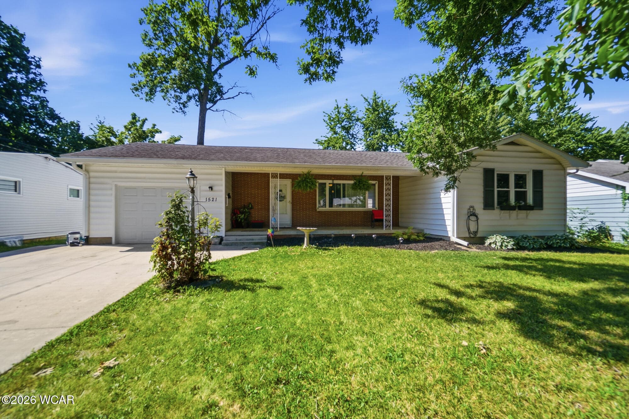 1521 Latham