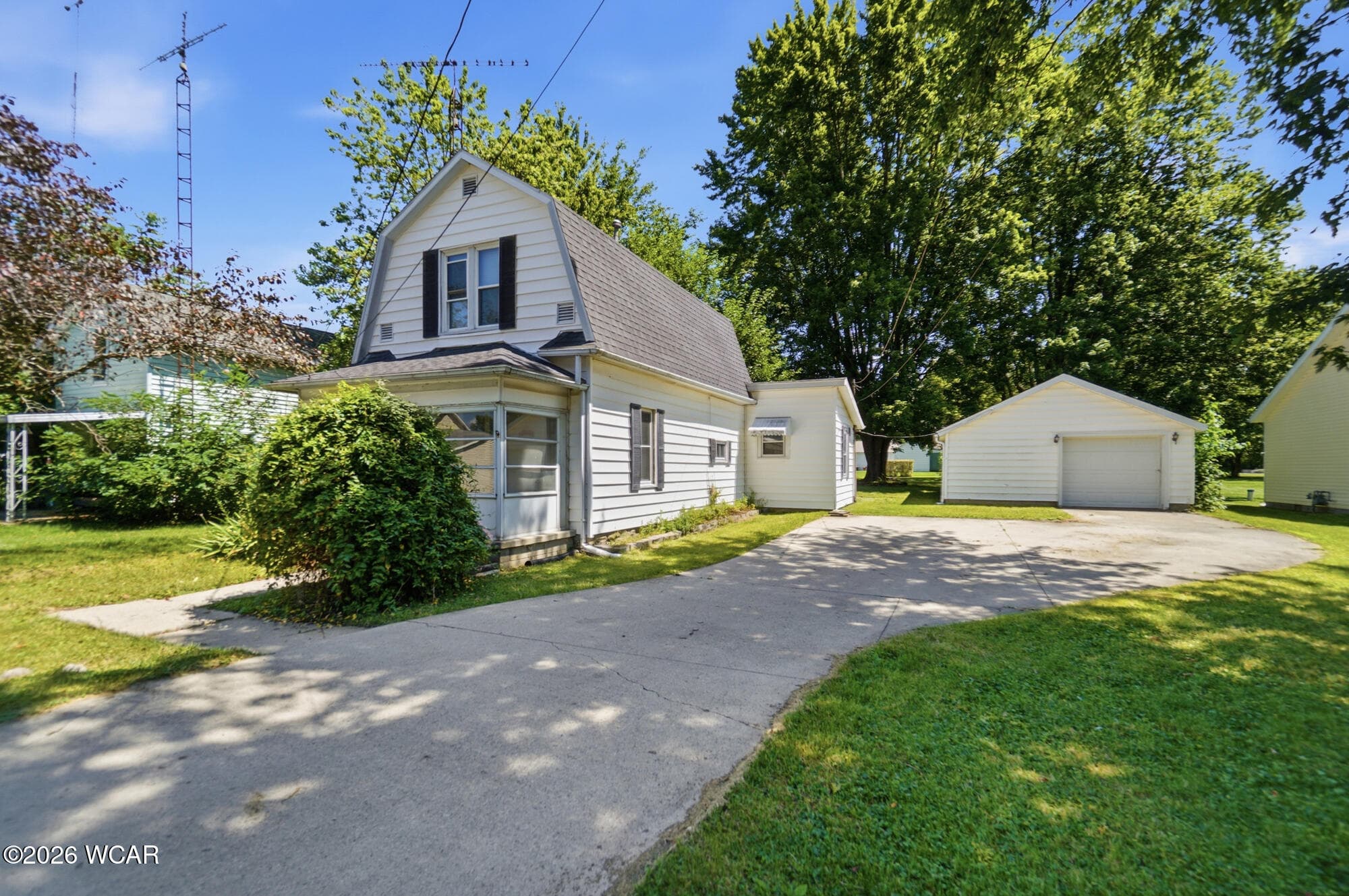 321 Walnut photo 3