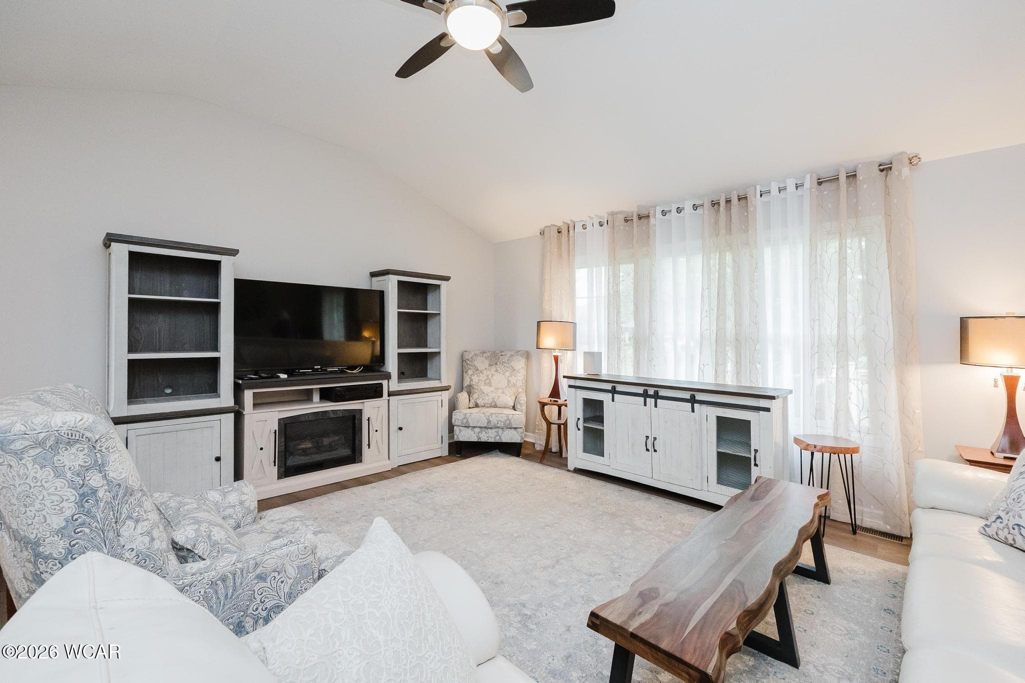458 Pampas photo 4