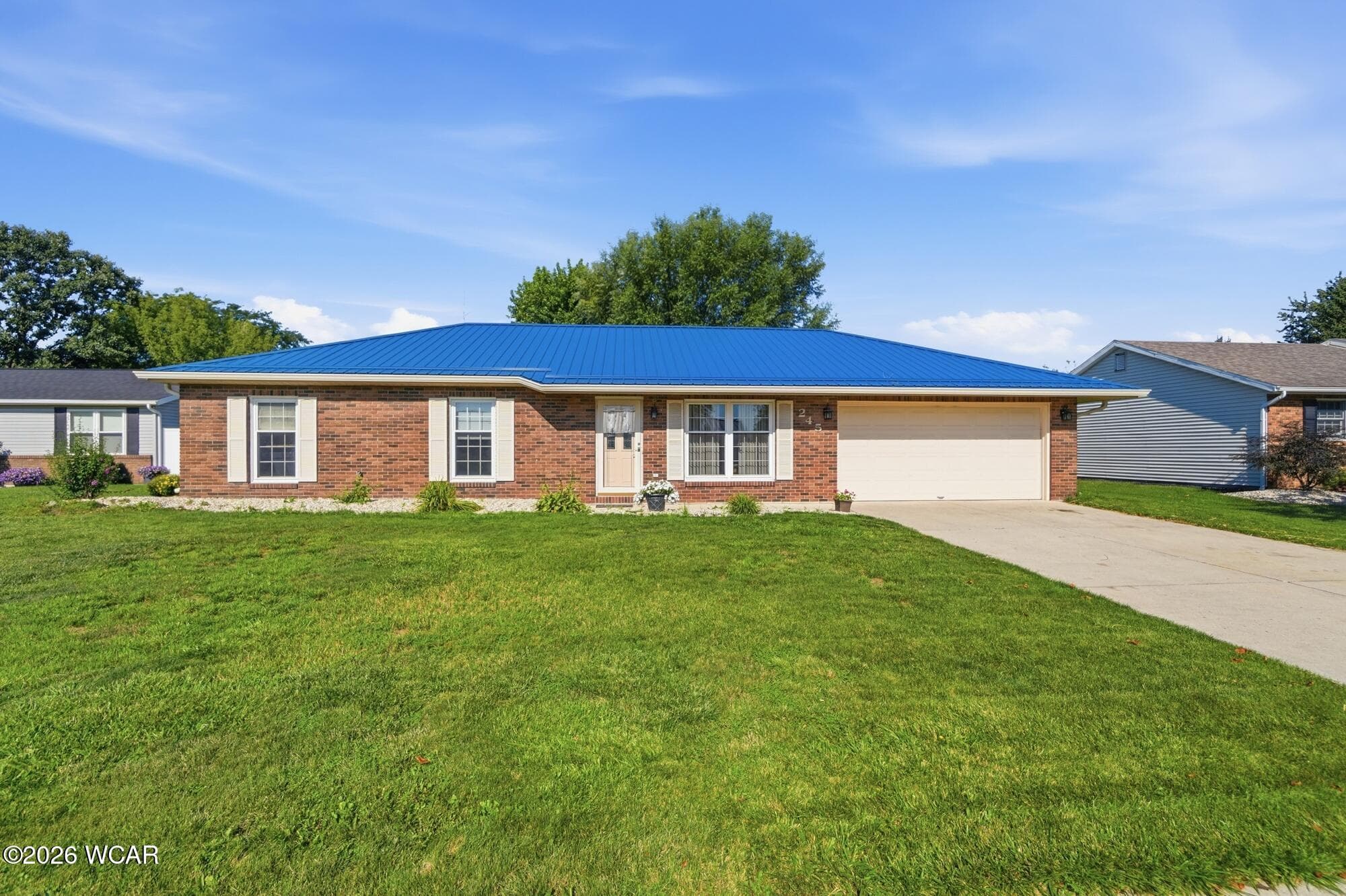 245 Fairlawn photo 2