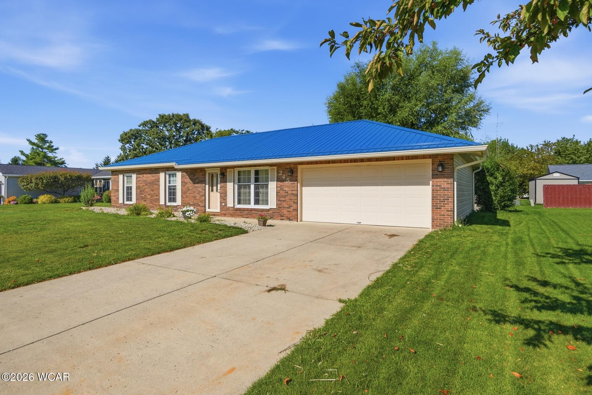 245 Fairlawn photo 4