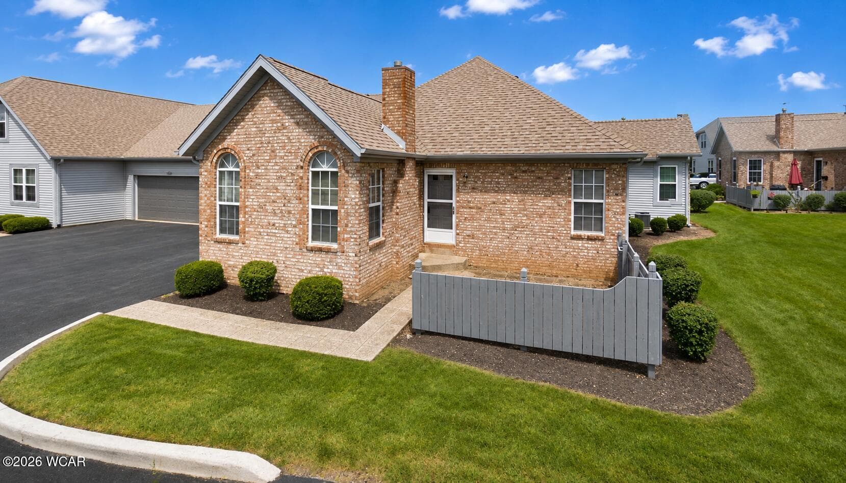 2224 Fox Run
