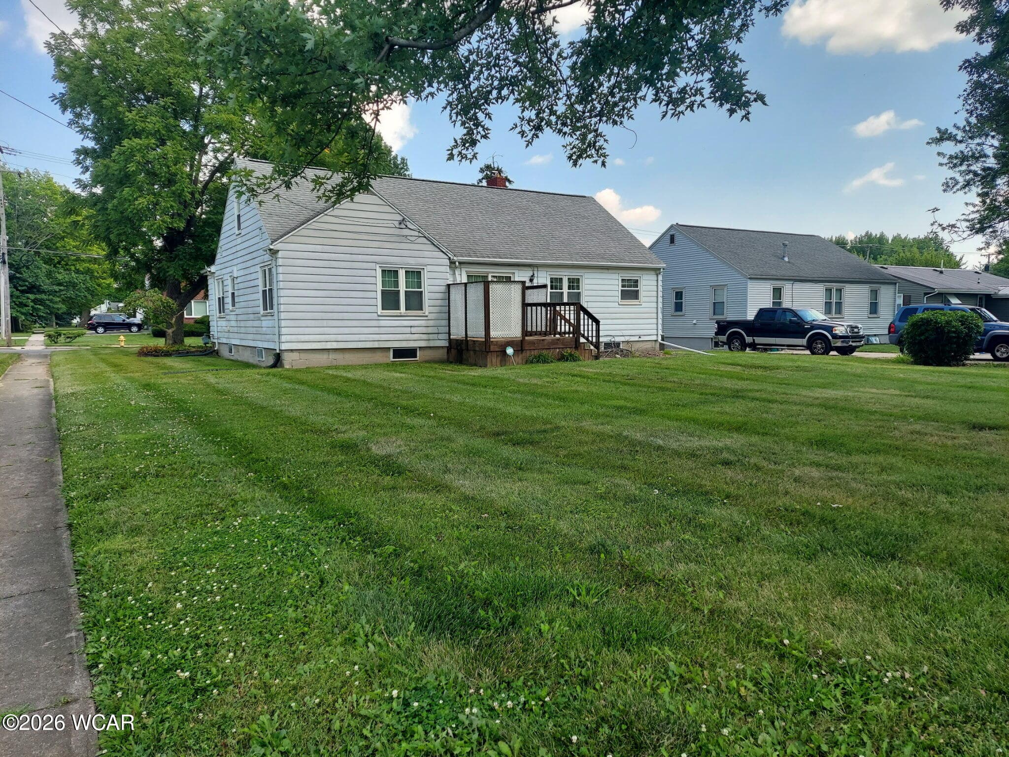 1295 Metcalf photo 3
