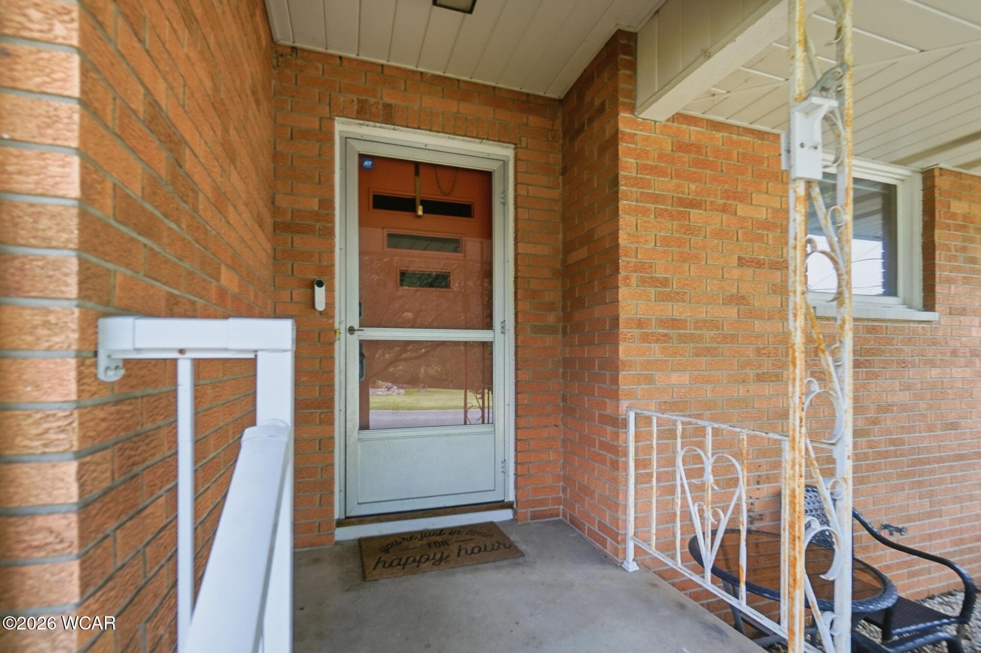 1601 Latham photo 5