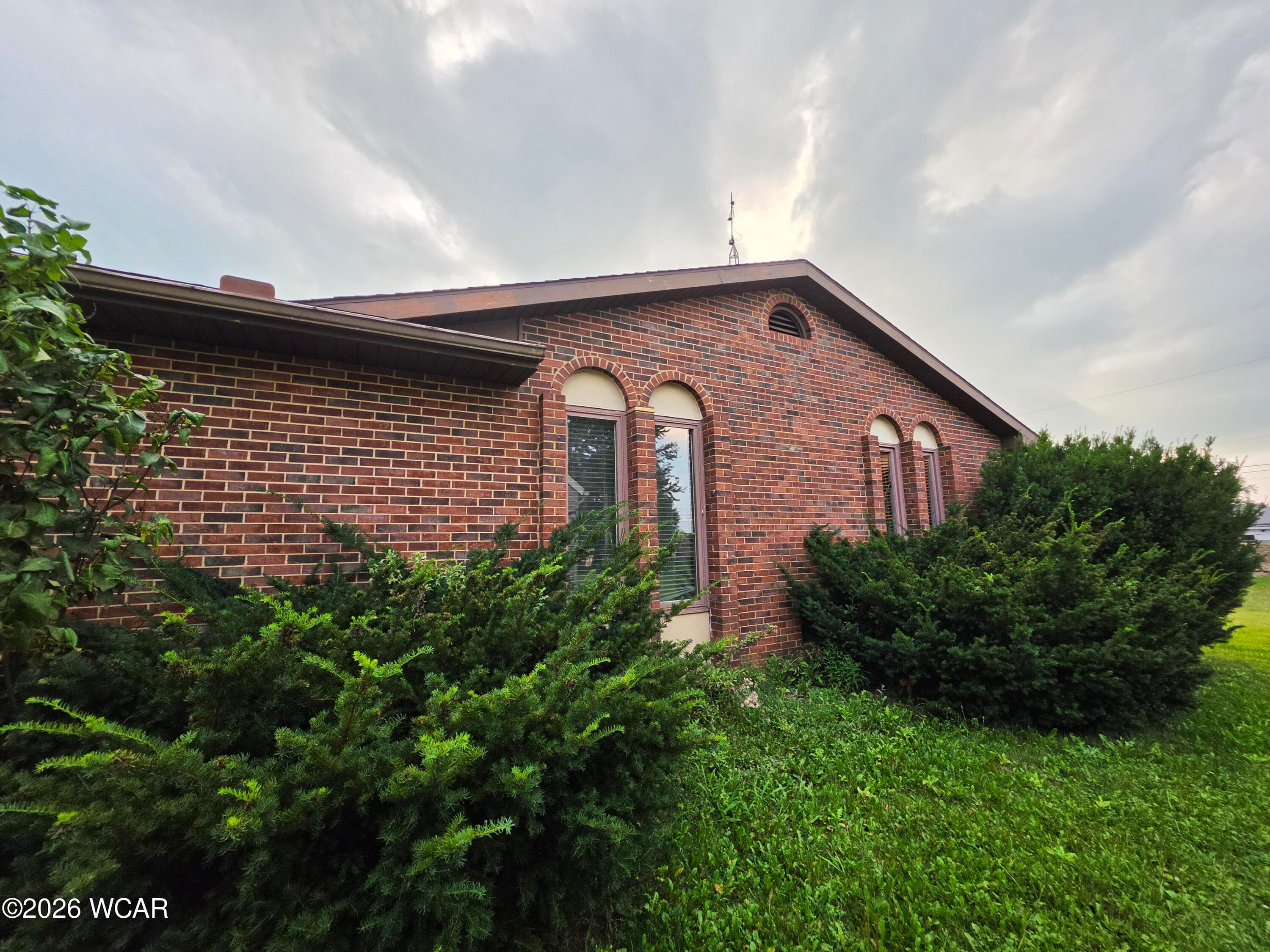 745 Eastgate photo 2