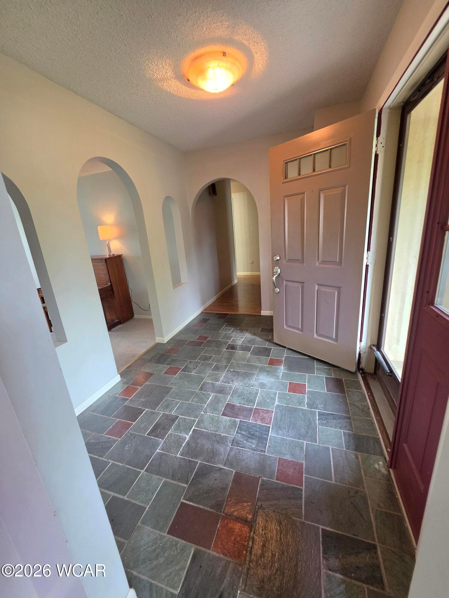 745 Eastgate photo 3