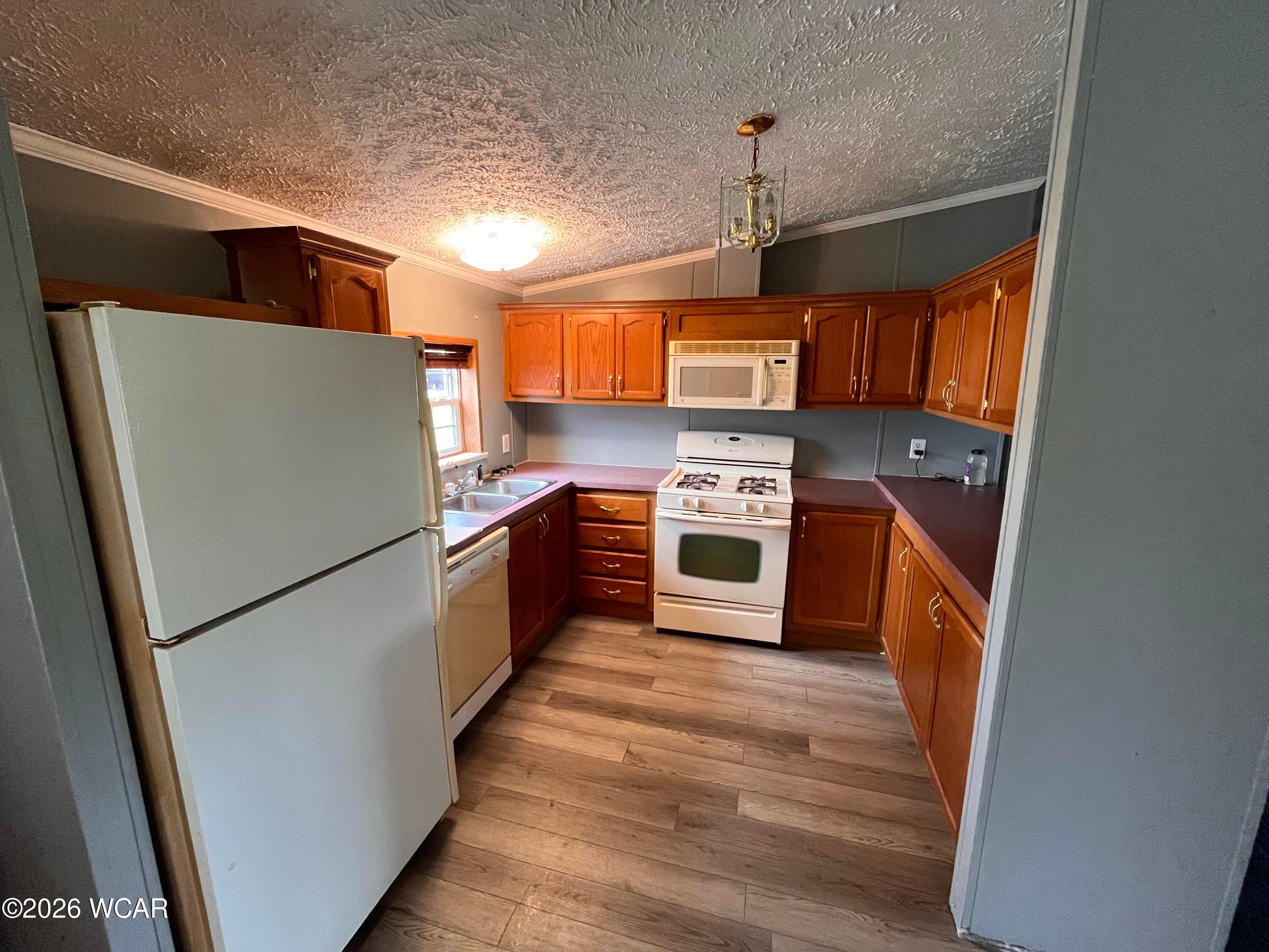 9226 Township Road 50 photo 2