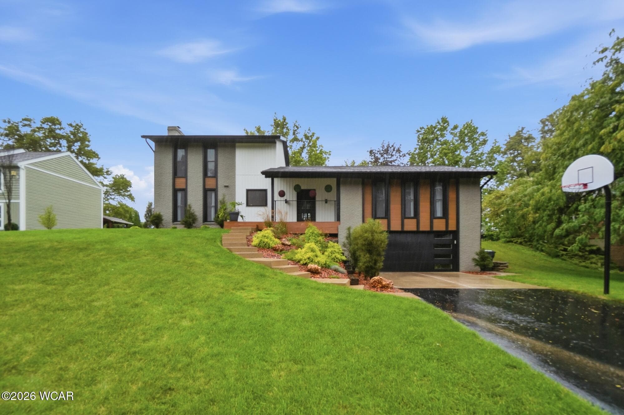 4855 Tillamook