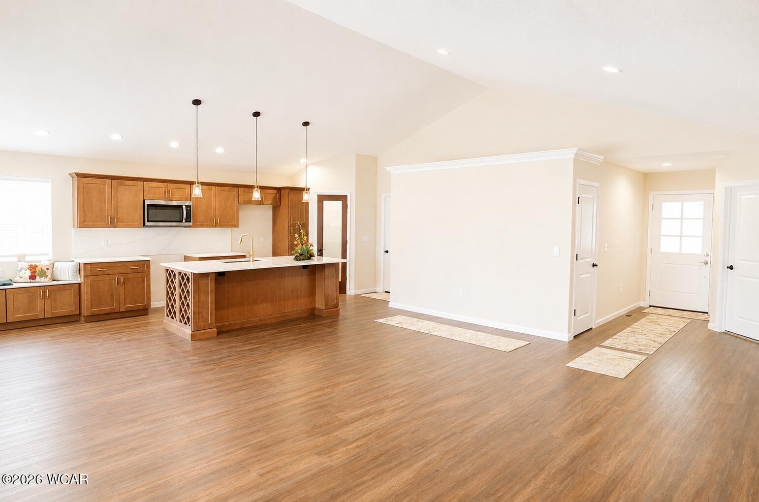 206 Eagles Point photo 5