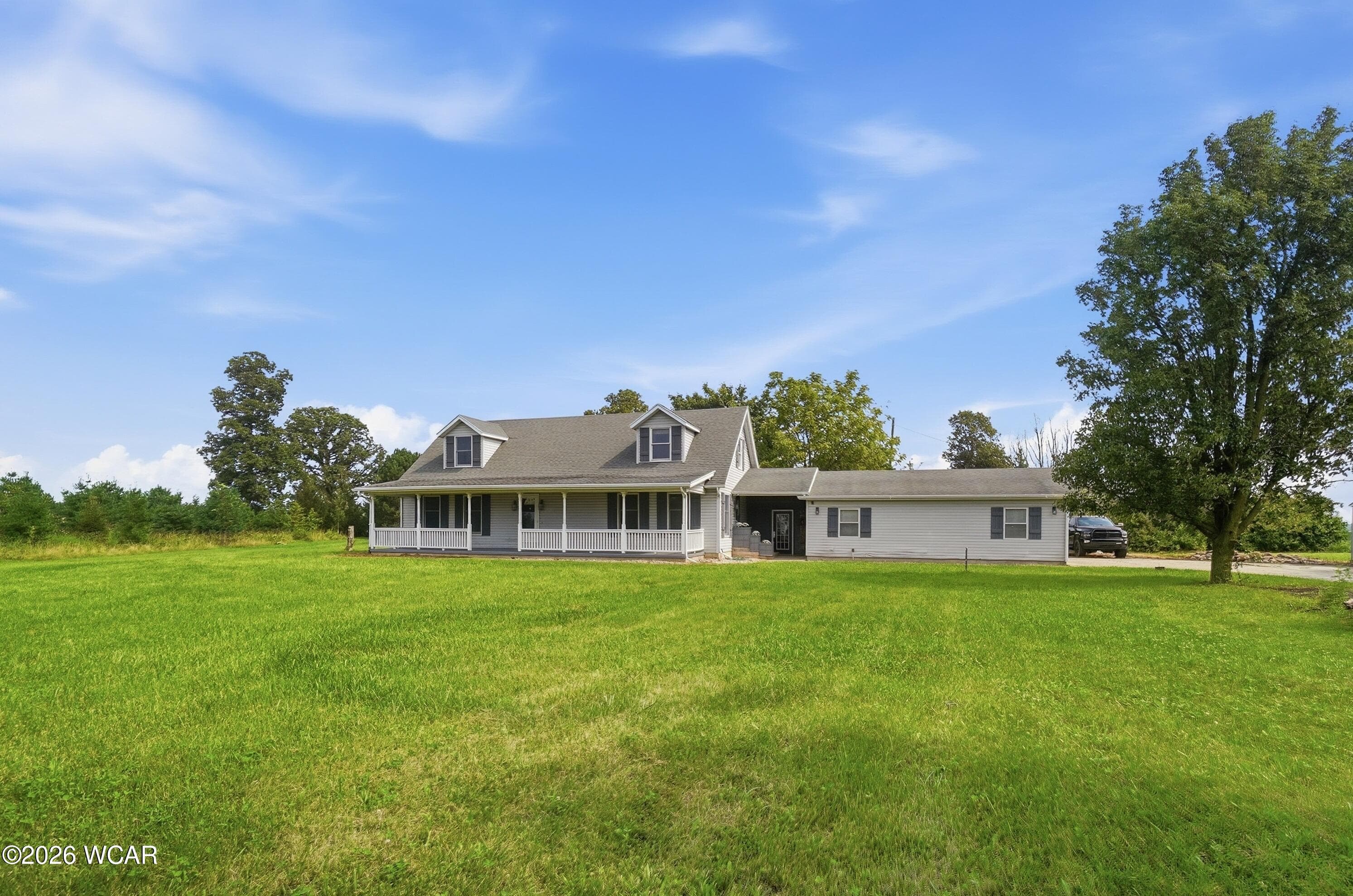 3611 Hanthorn photo 2