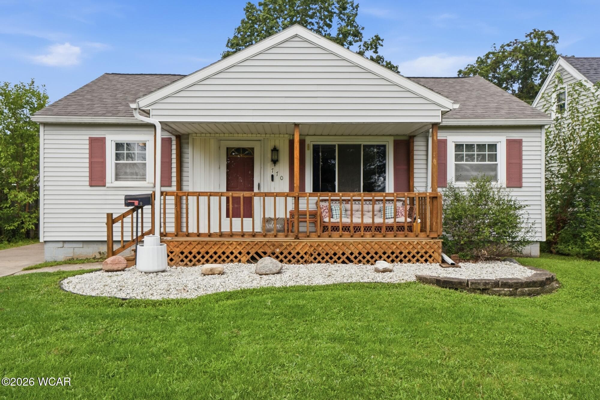 770 Primrose photo 2