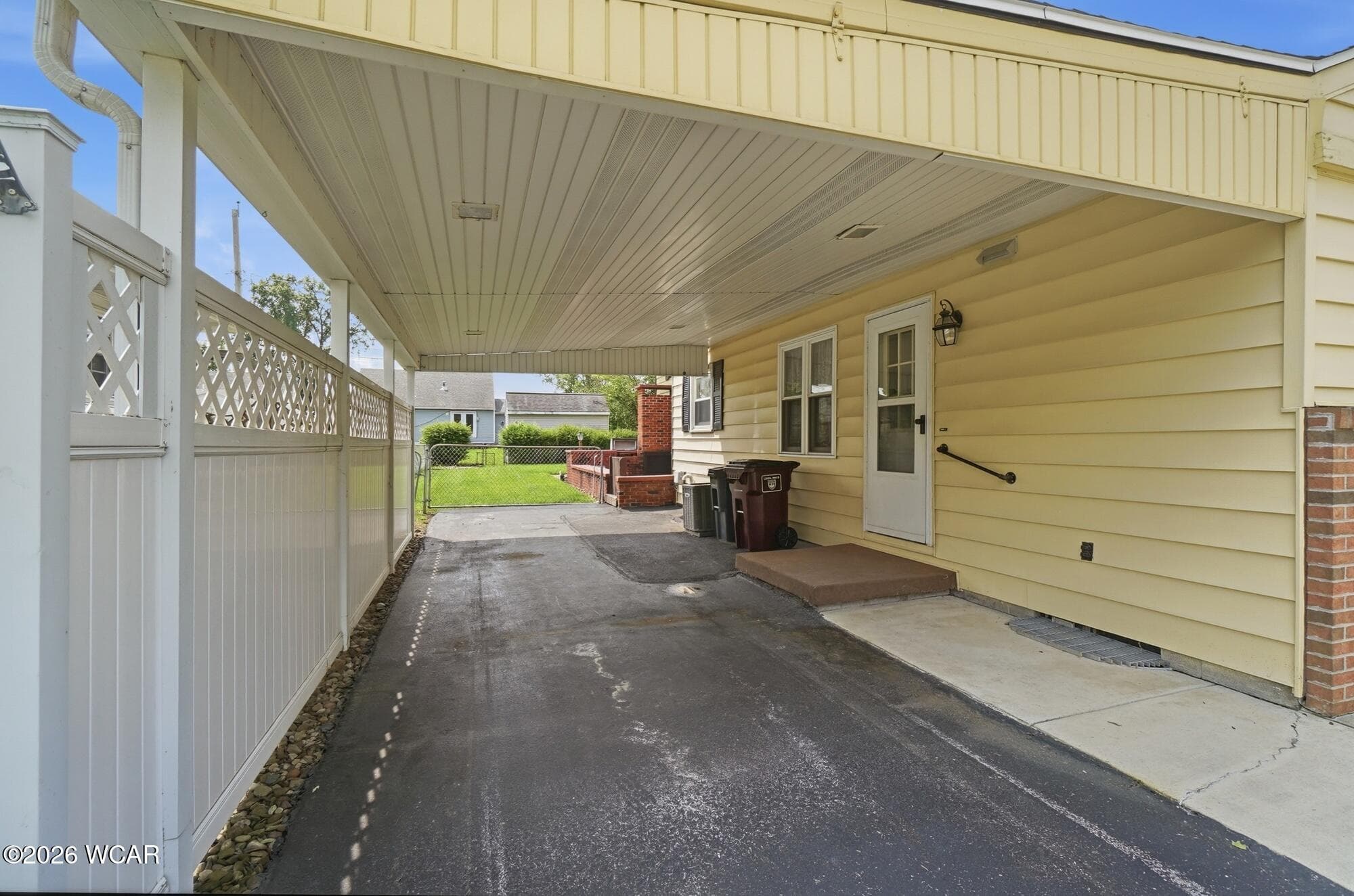 805 O'Connor photo 3