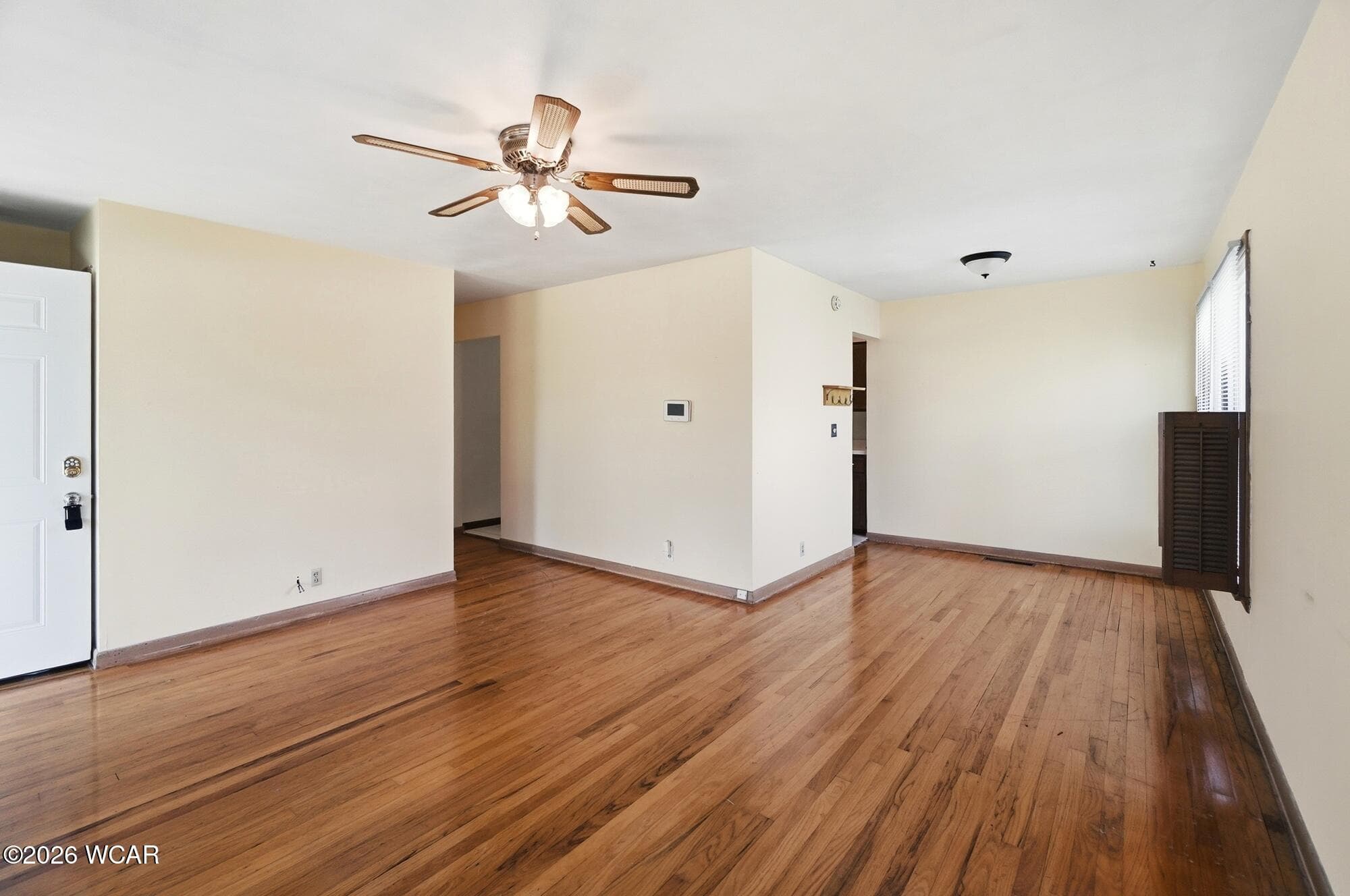 417 Lewis photo 4