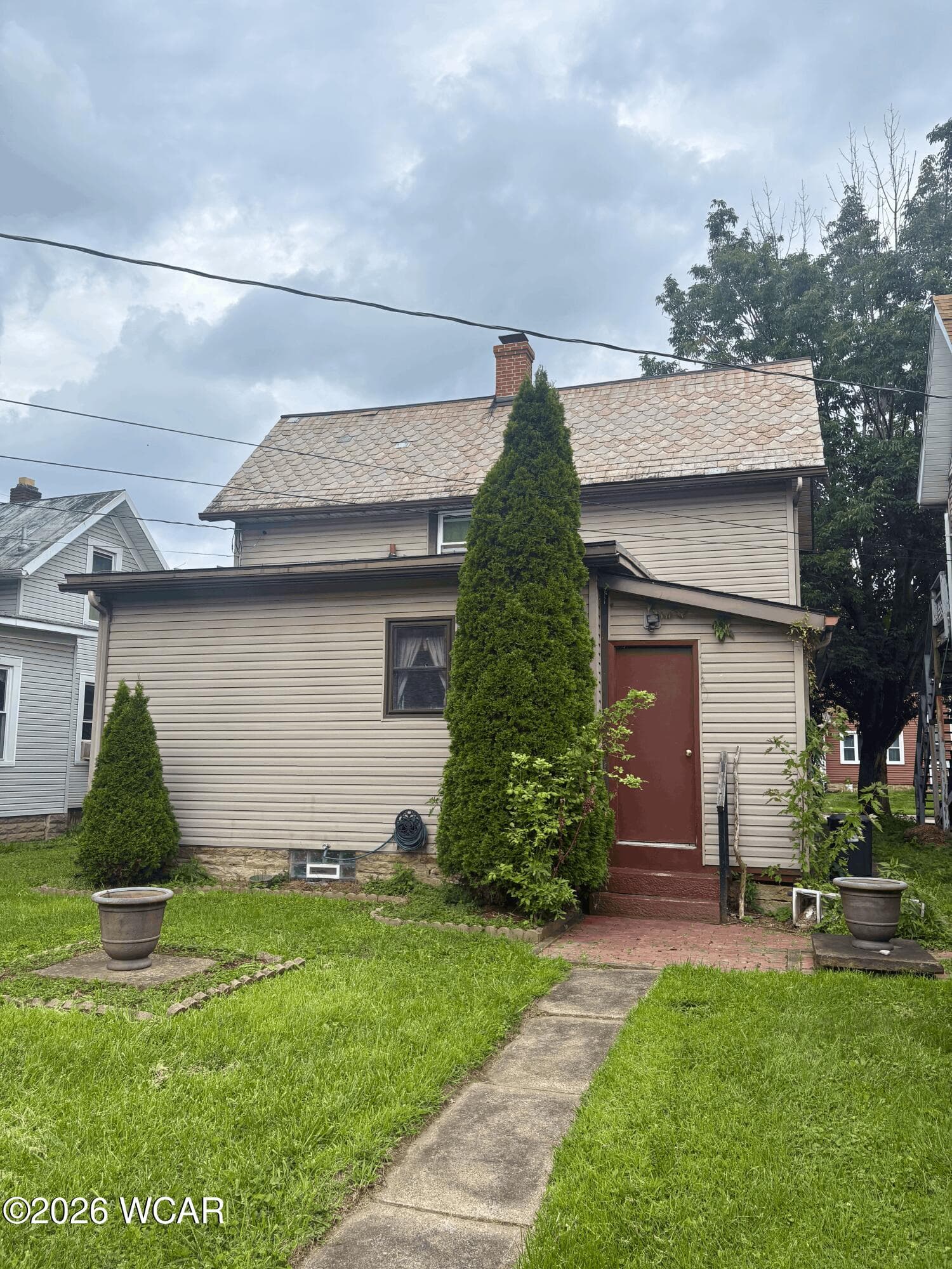 513 Woodlawn photo 2