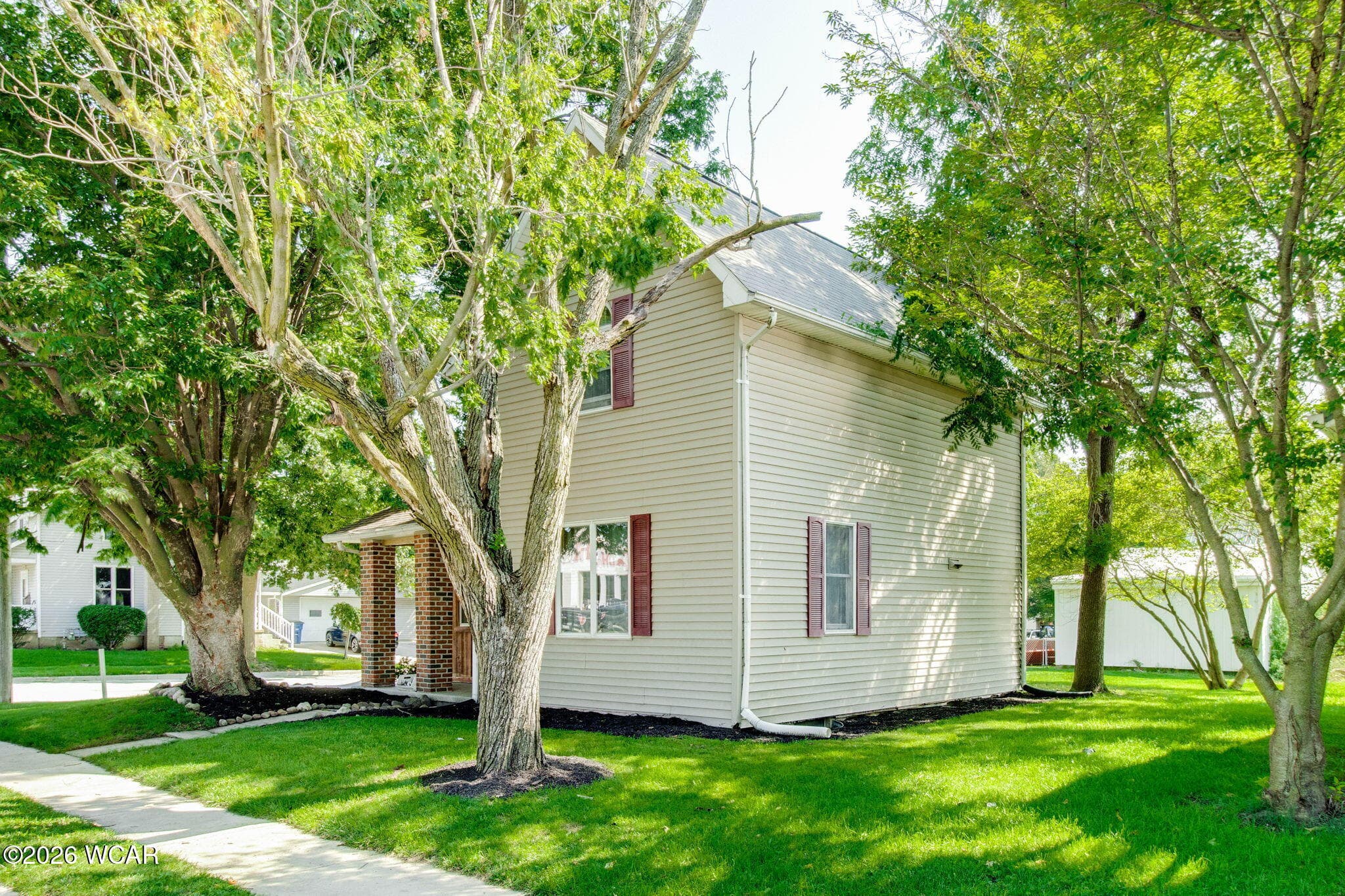 602 Wayne photo 3